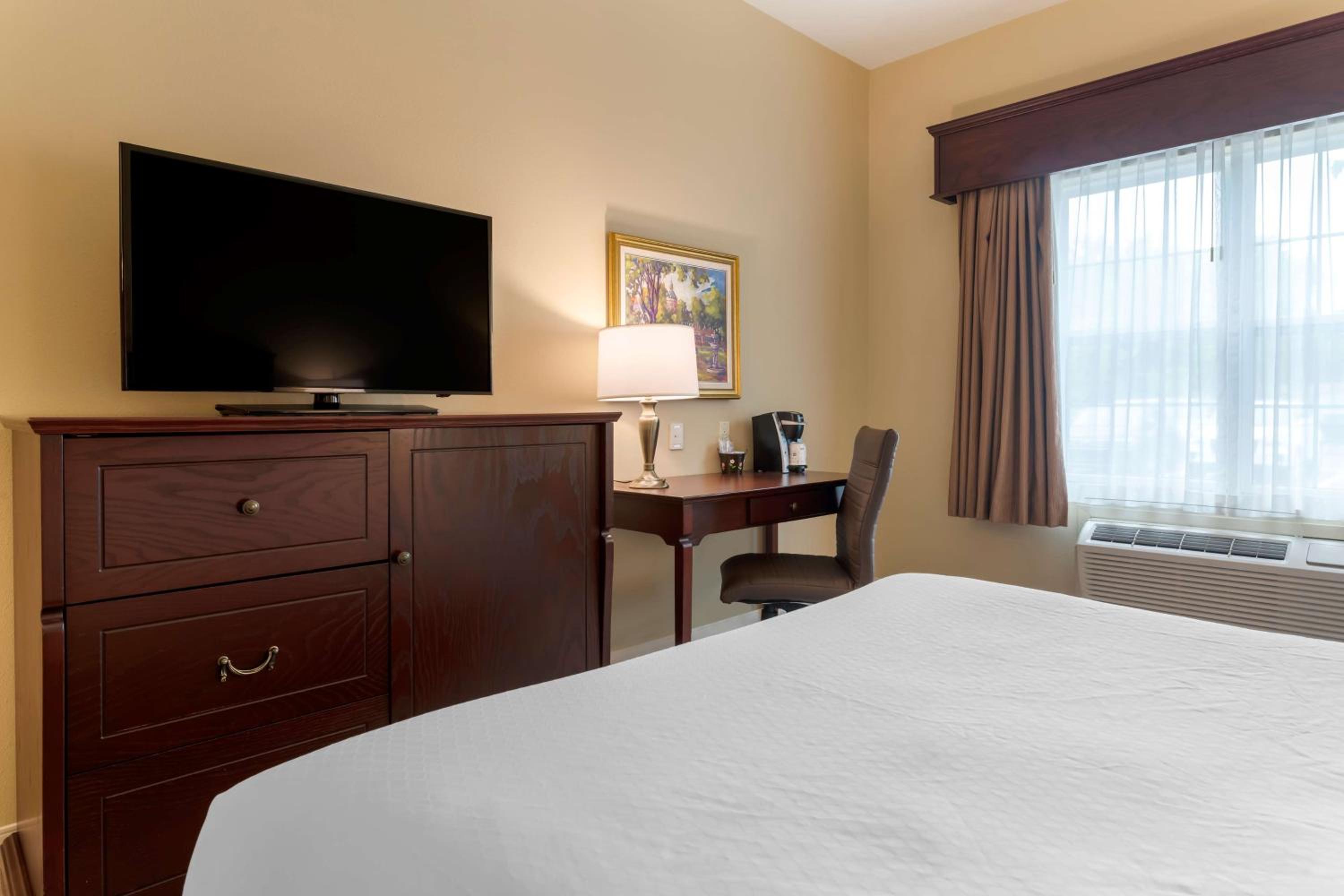 Queen Room - Photo 2