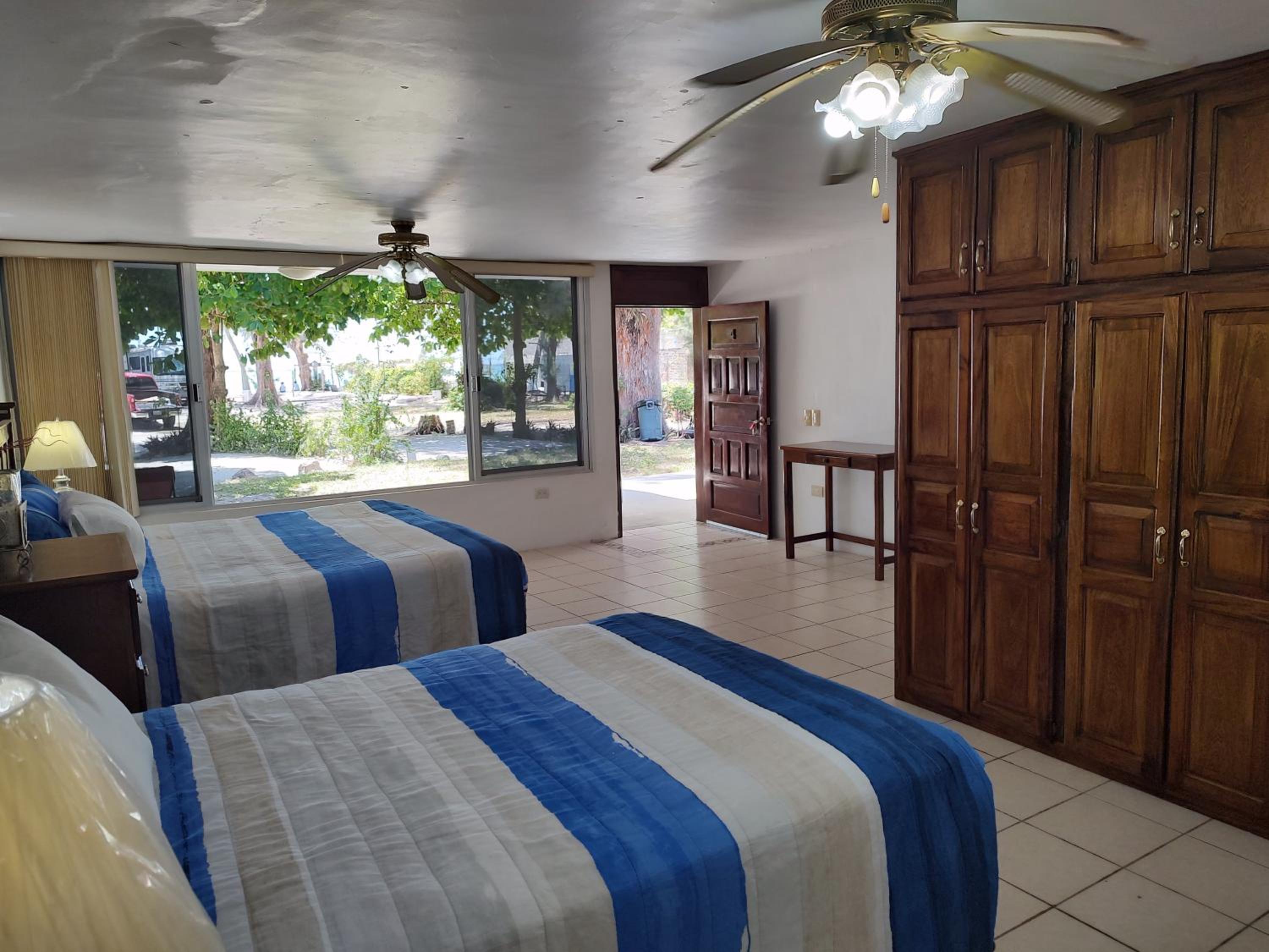 Queen Room with Sea View photo 3