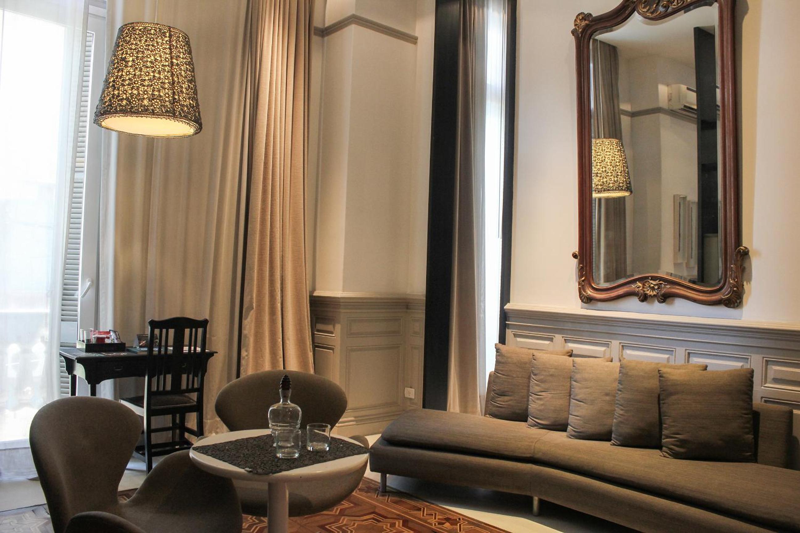 Three-Room Luxury King Suite - Non-Smoking