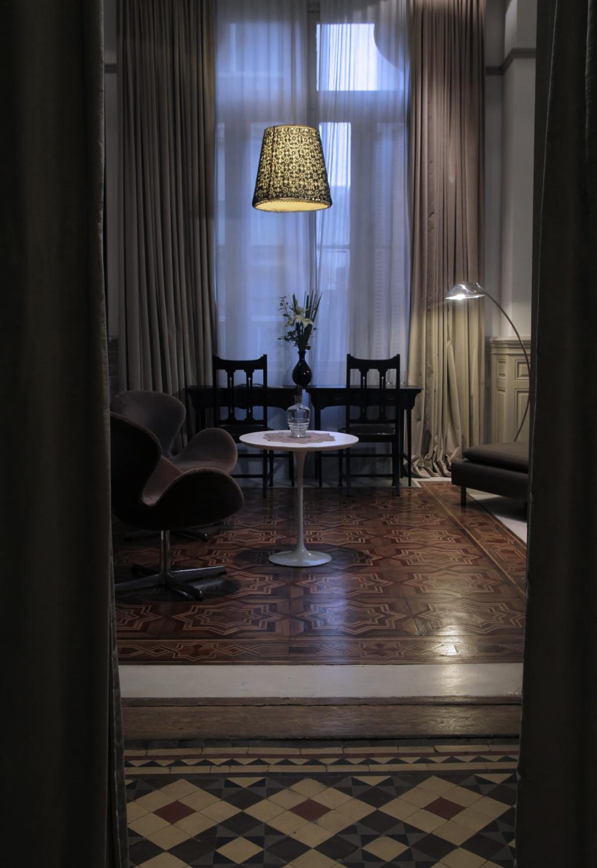 Three-Room Luxury King Suite - Non-Smoking