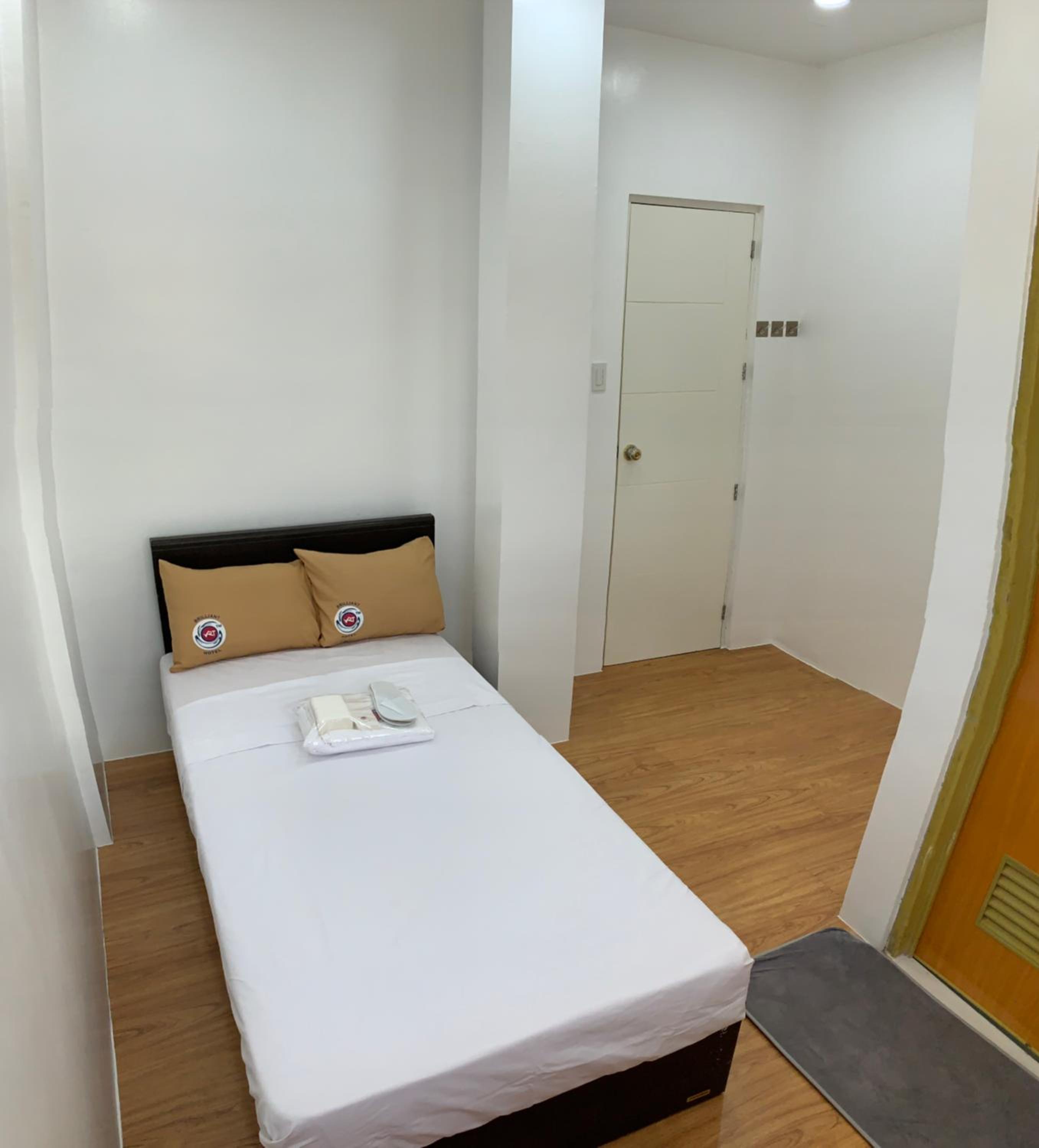 Deluxe Single Room photo 3