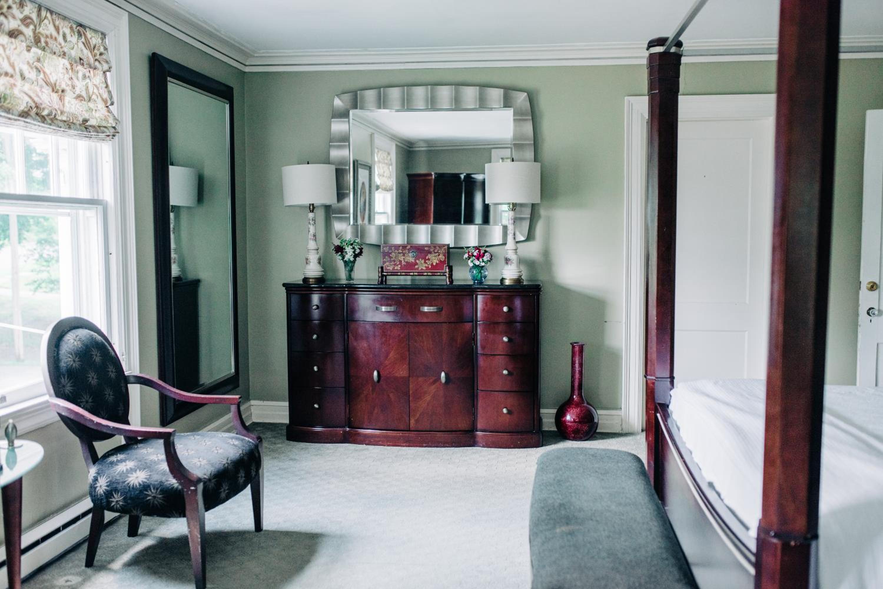 Deluxe Suite - Photo 6