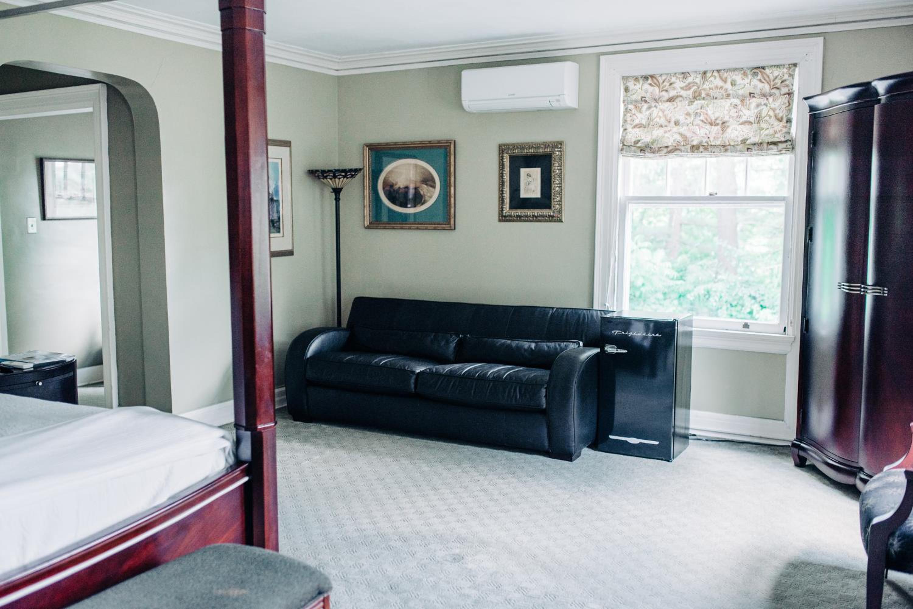 Deluxe Suite - Photo 5