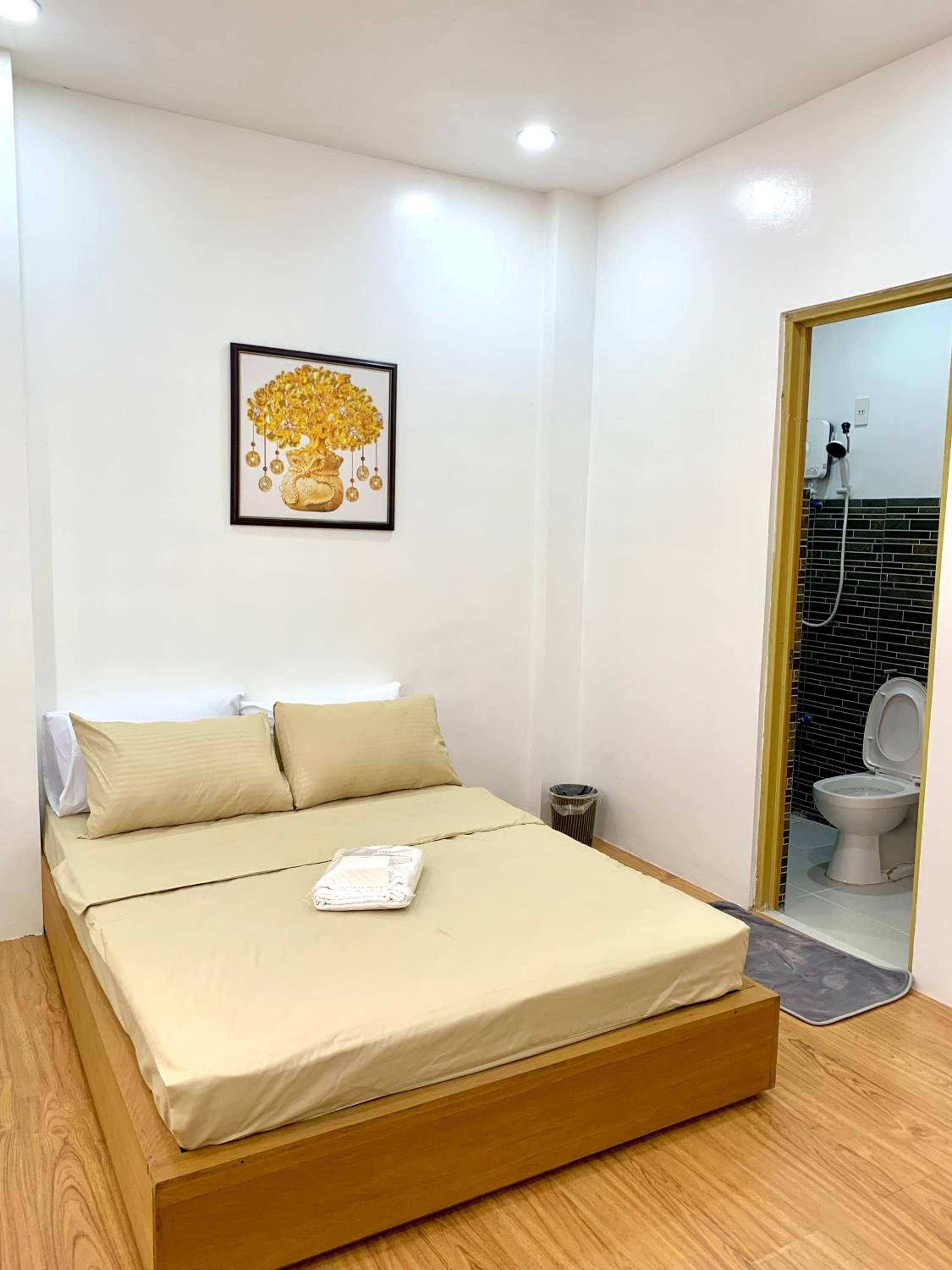Deluxe Room (2 Adults + 1 Child) photo 1