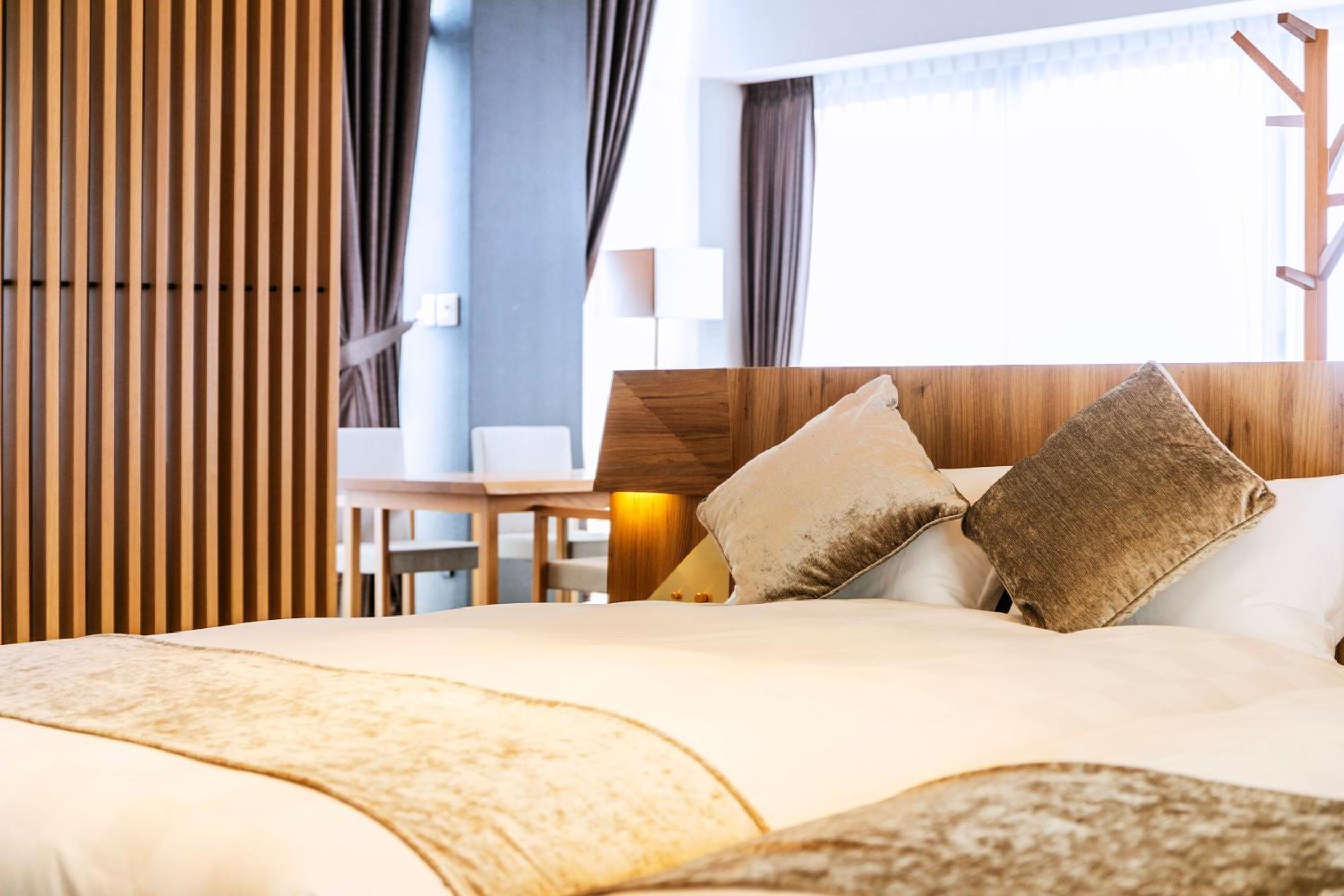 Deluxe Twin with Terrace and Private Outdoor Jacuzzi(Club Lounge Access Included) - Photo 24