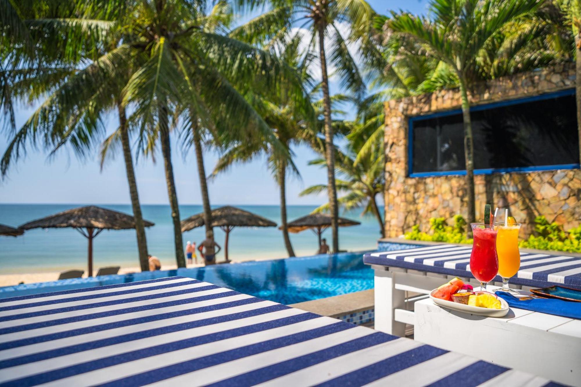 Villa Beachfront With Private Pool - Photo 3