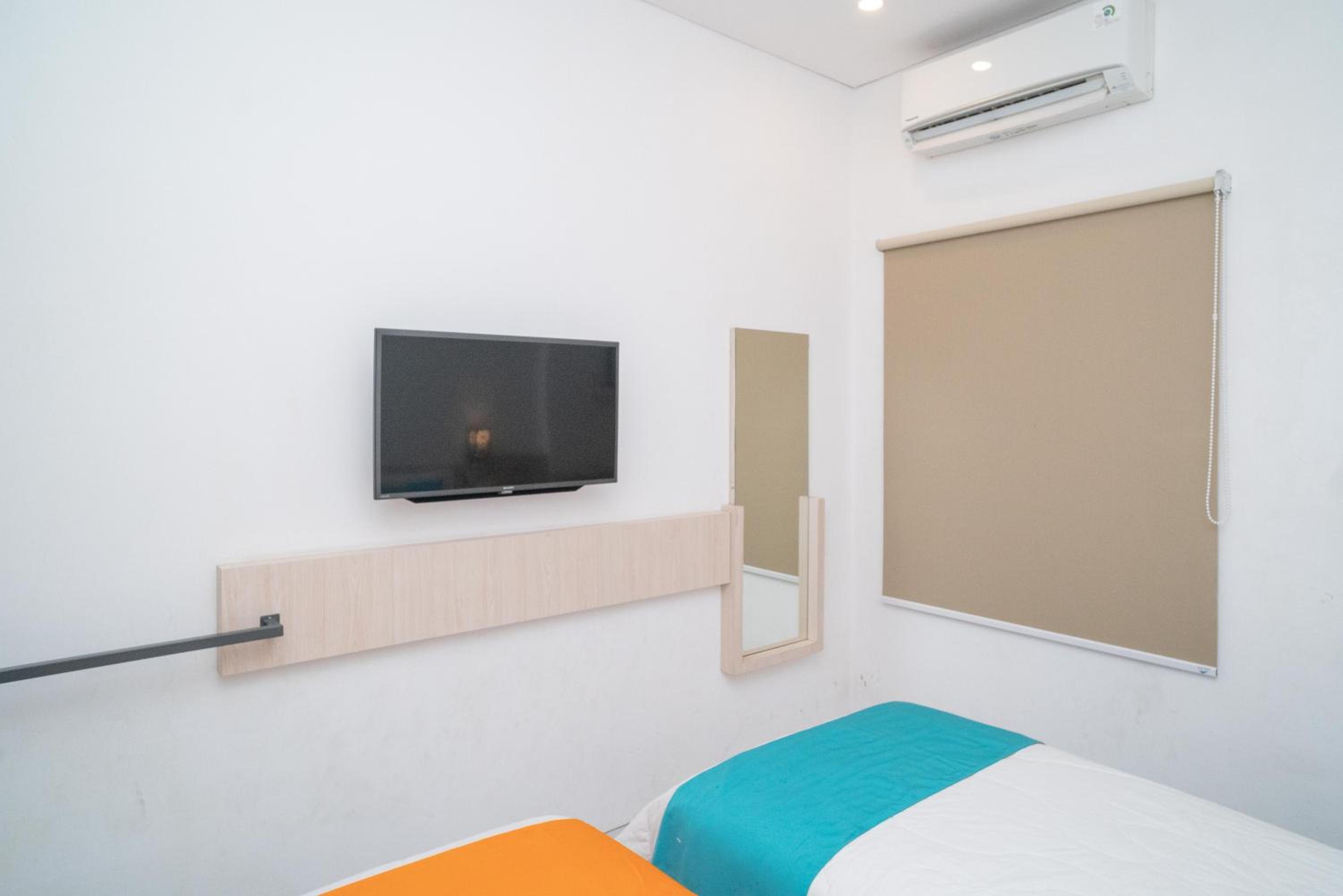 Superior Twin Room - Photo 12