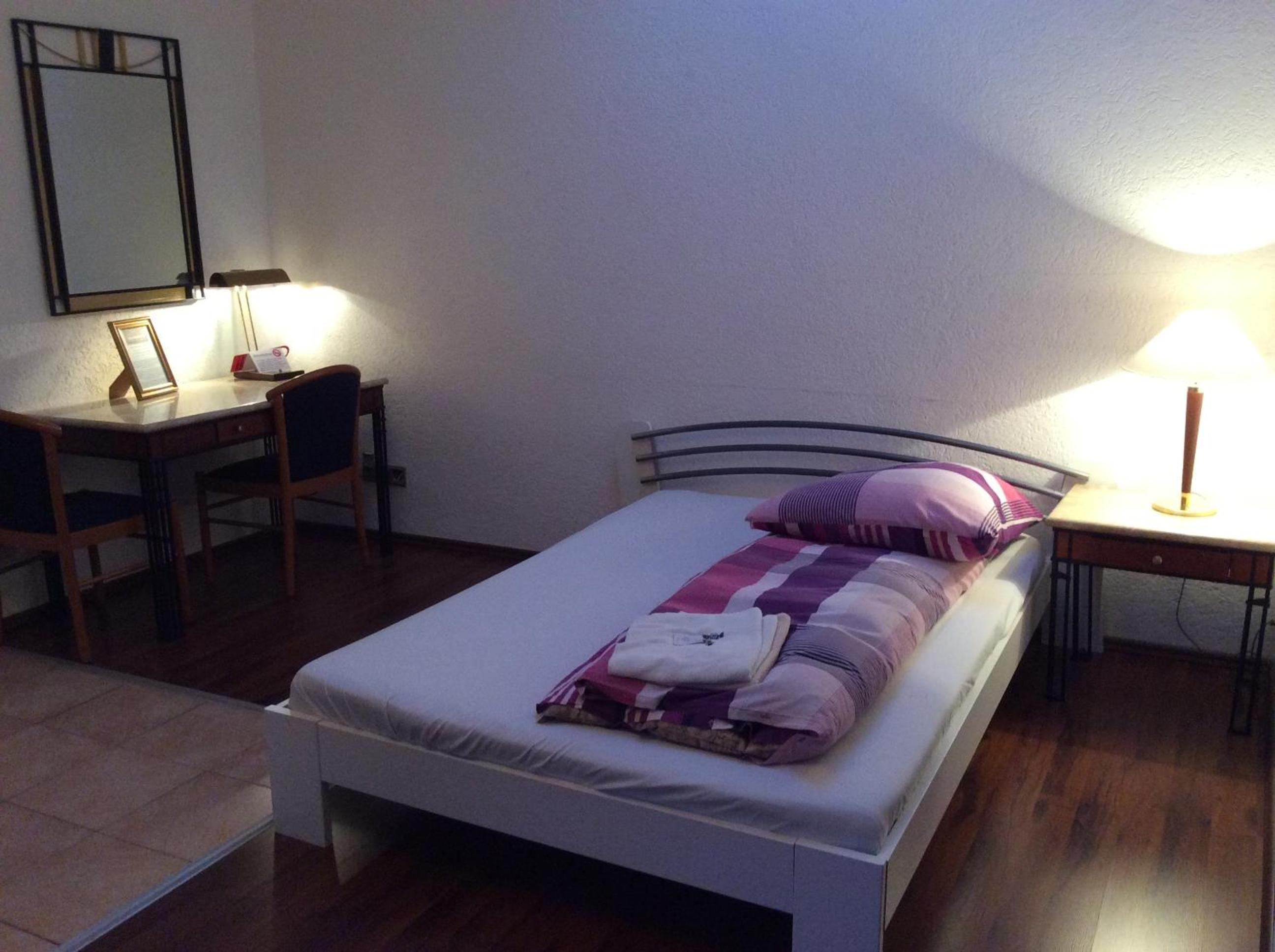 Comfort Single Room