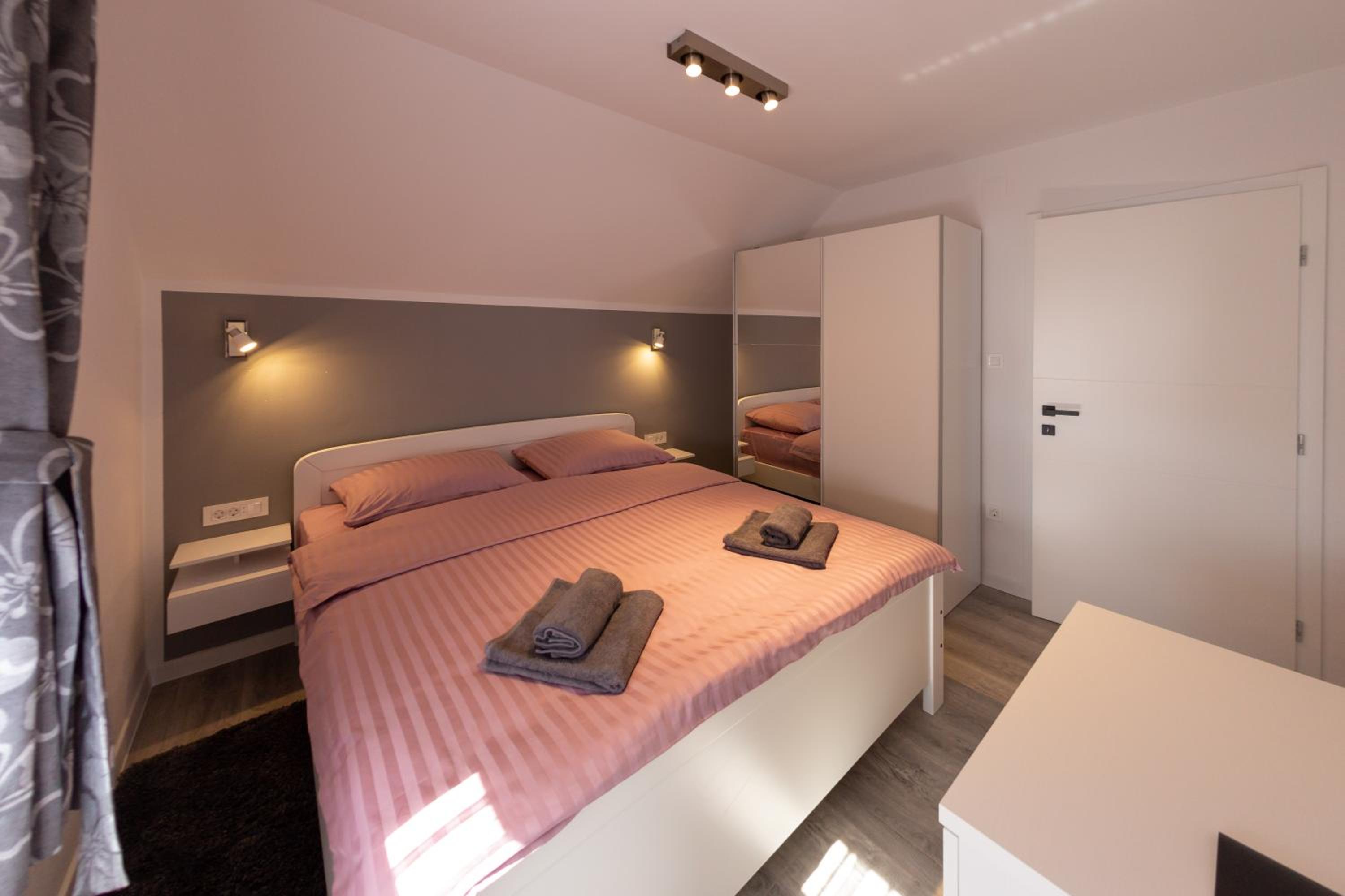 Two-Bedroom Apartment - Photo 17