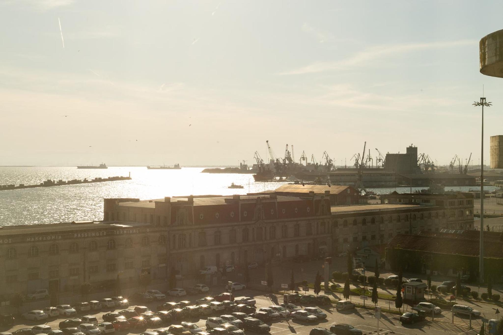 Suite with Sea View - Photo 2