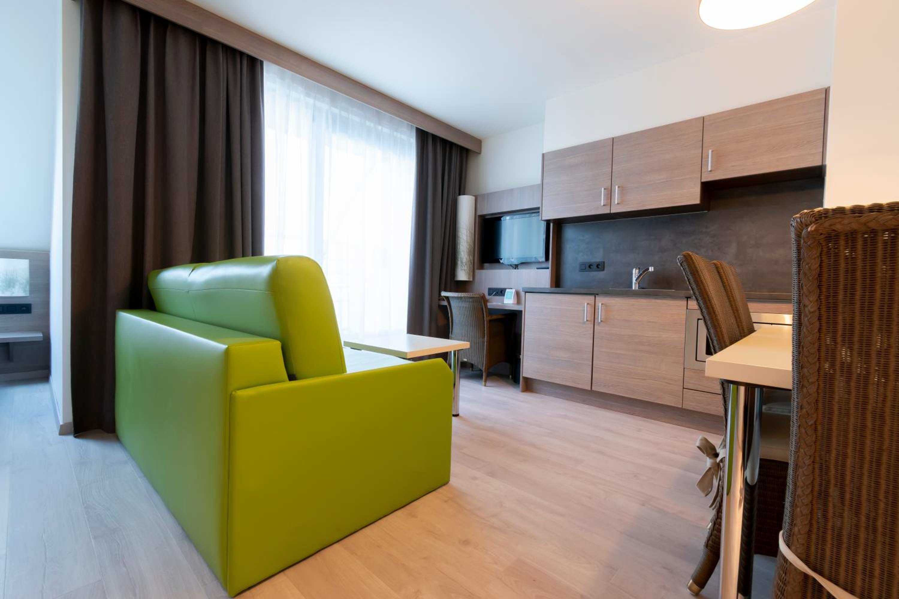Junior Suite with Sofa Bed and Balcony - Photo 1