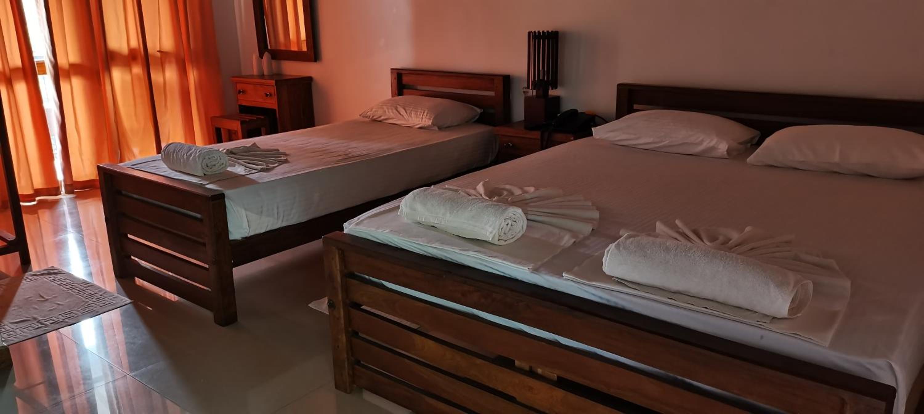 Deluxe Triple Room photo 3