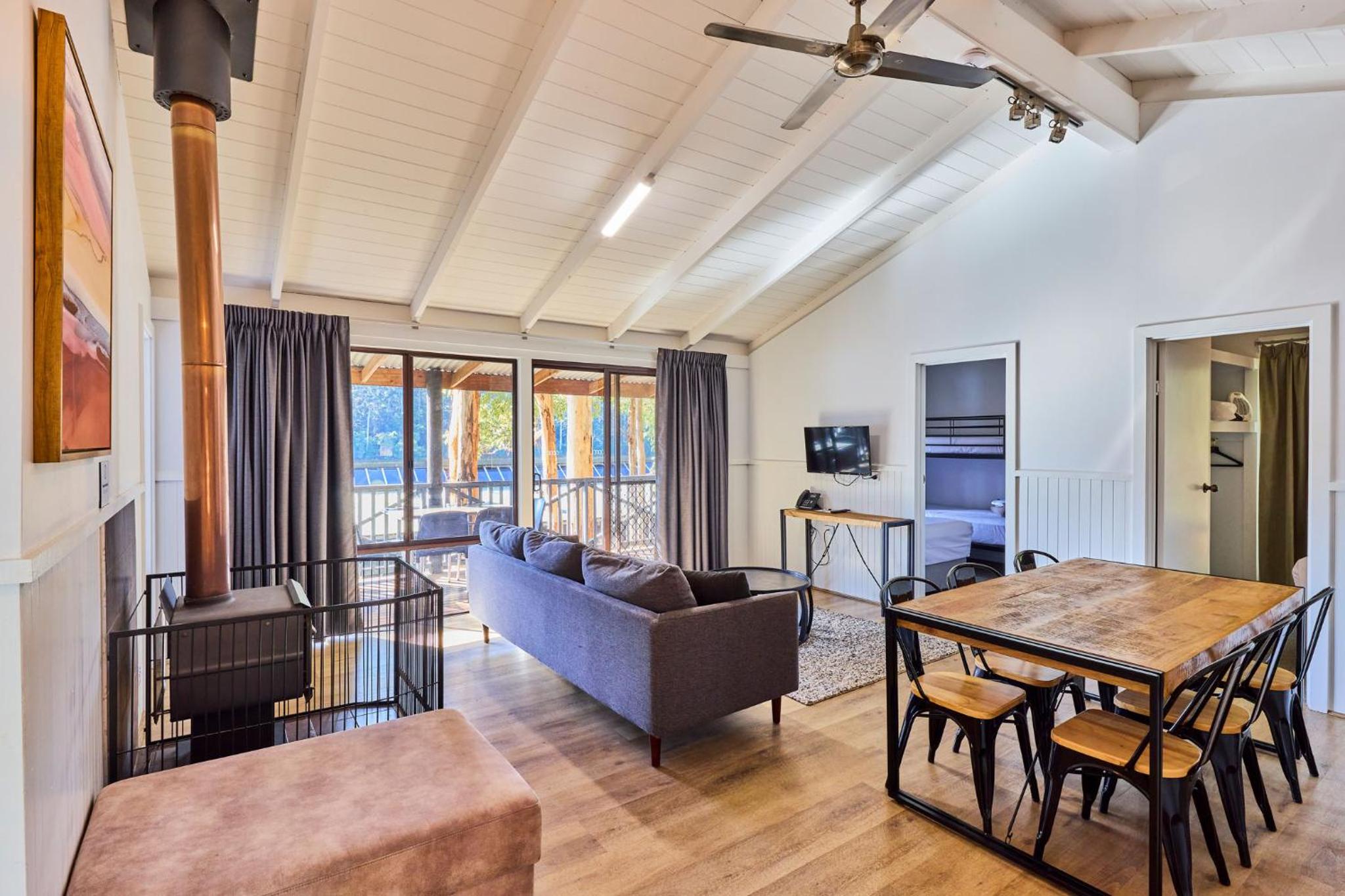 Three-Bedroom Chalet with Lake View