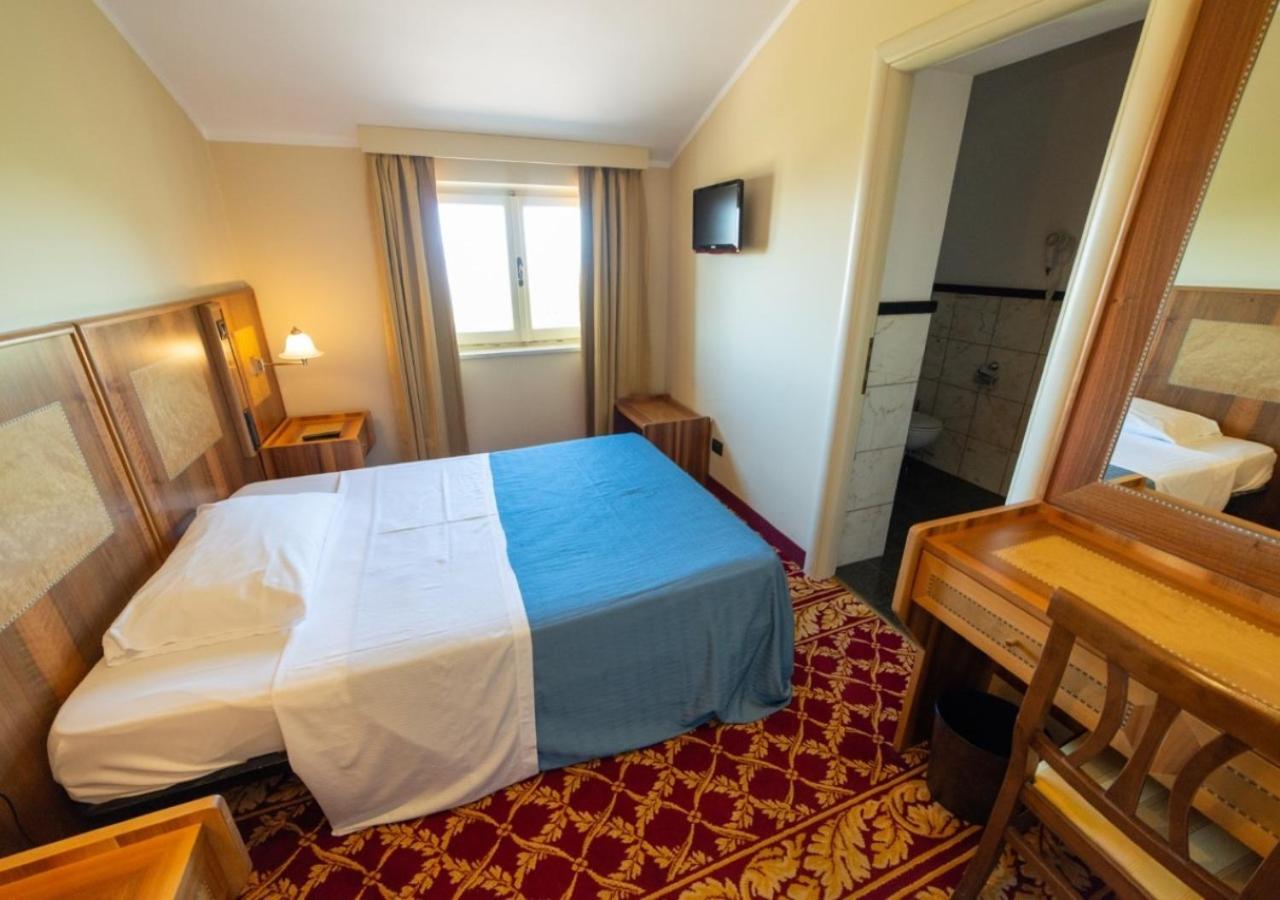 Classic Single Room