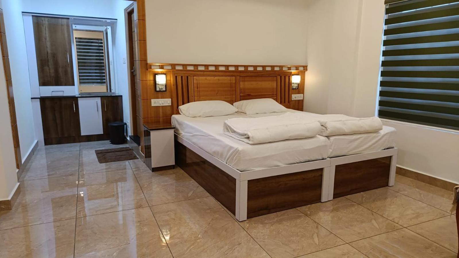 Standard Double Room photo 2