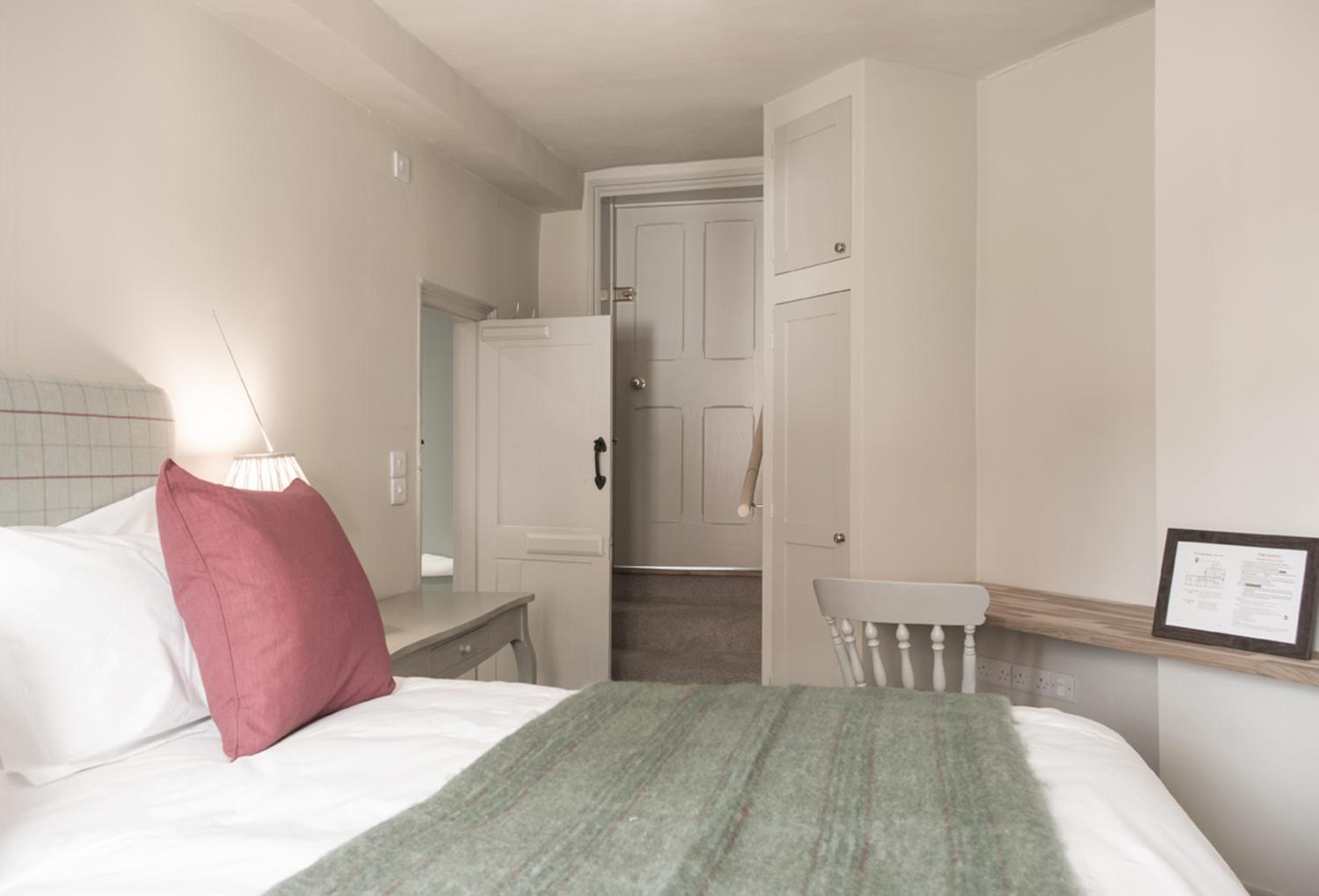 Superior Double or Twin Room photo 3