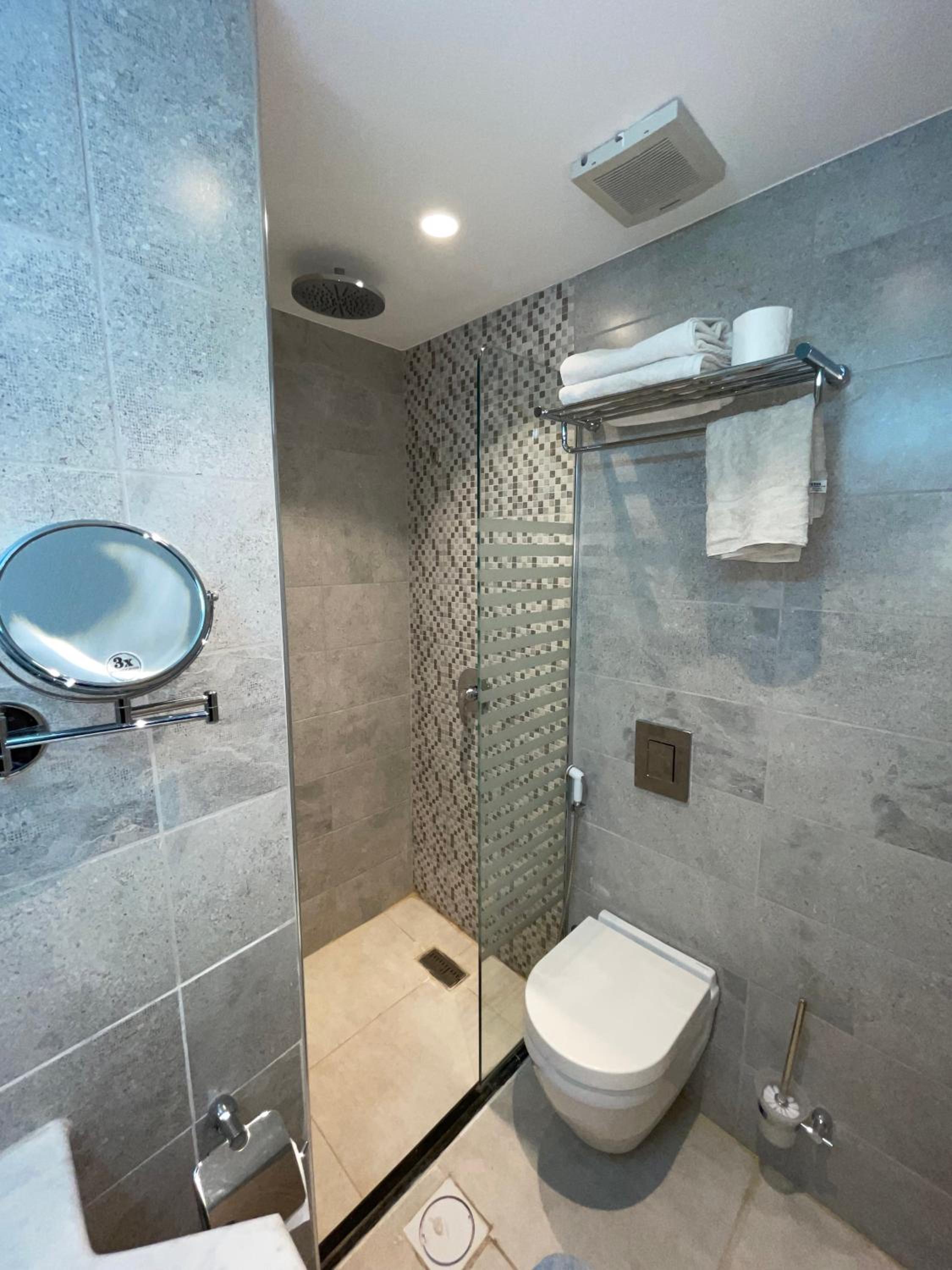 Quadruple Room with Balcony photo 2
