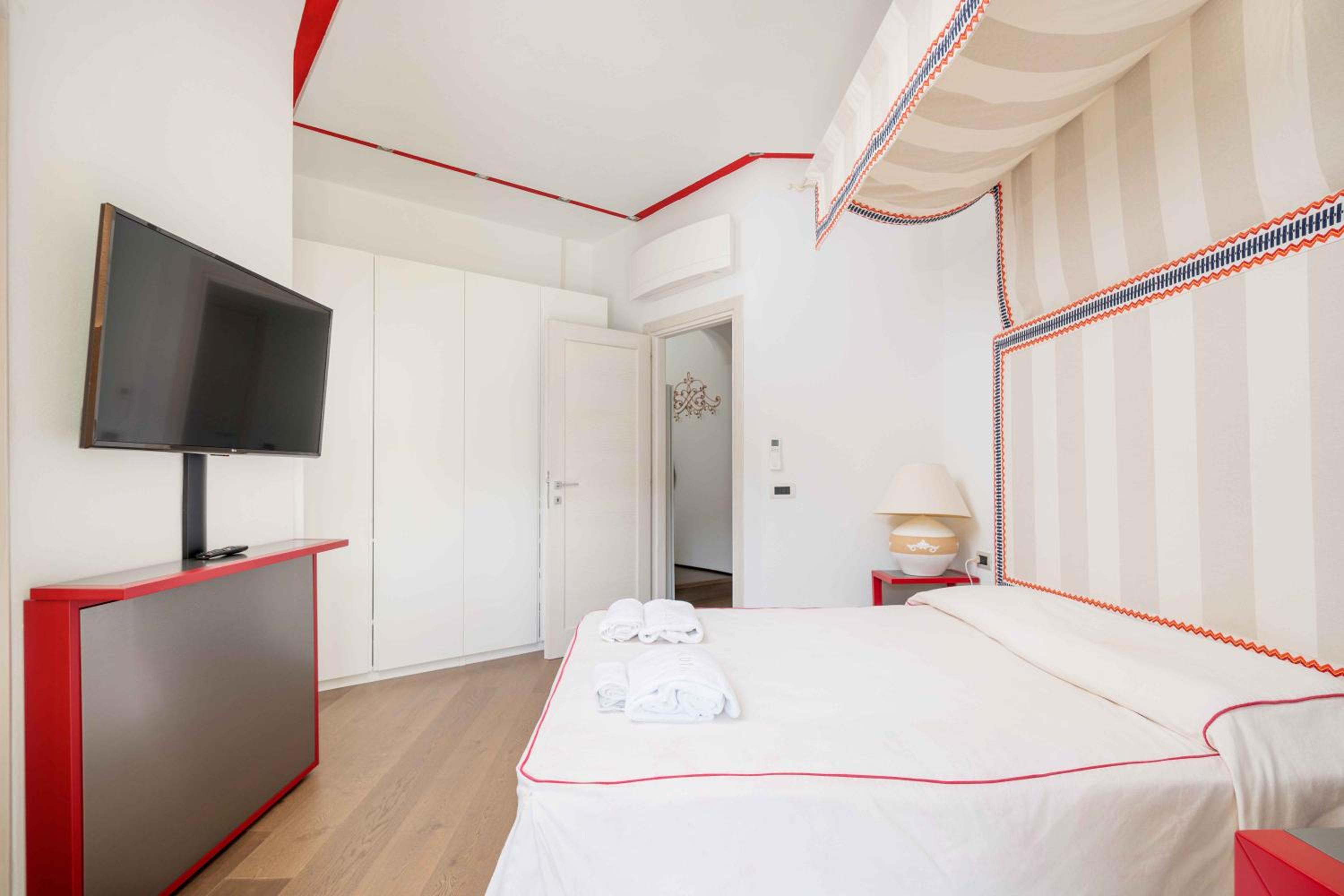 Villa photo 1