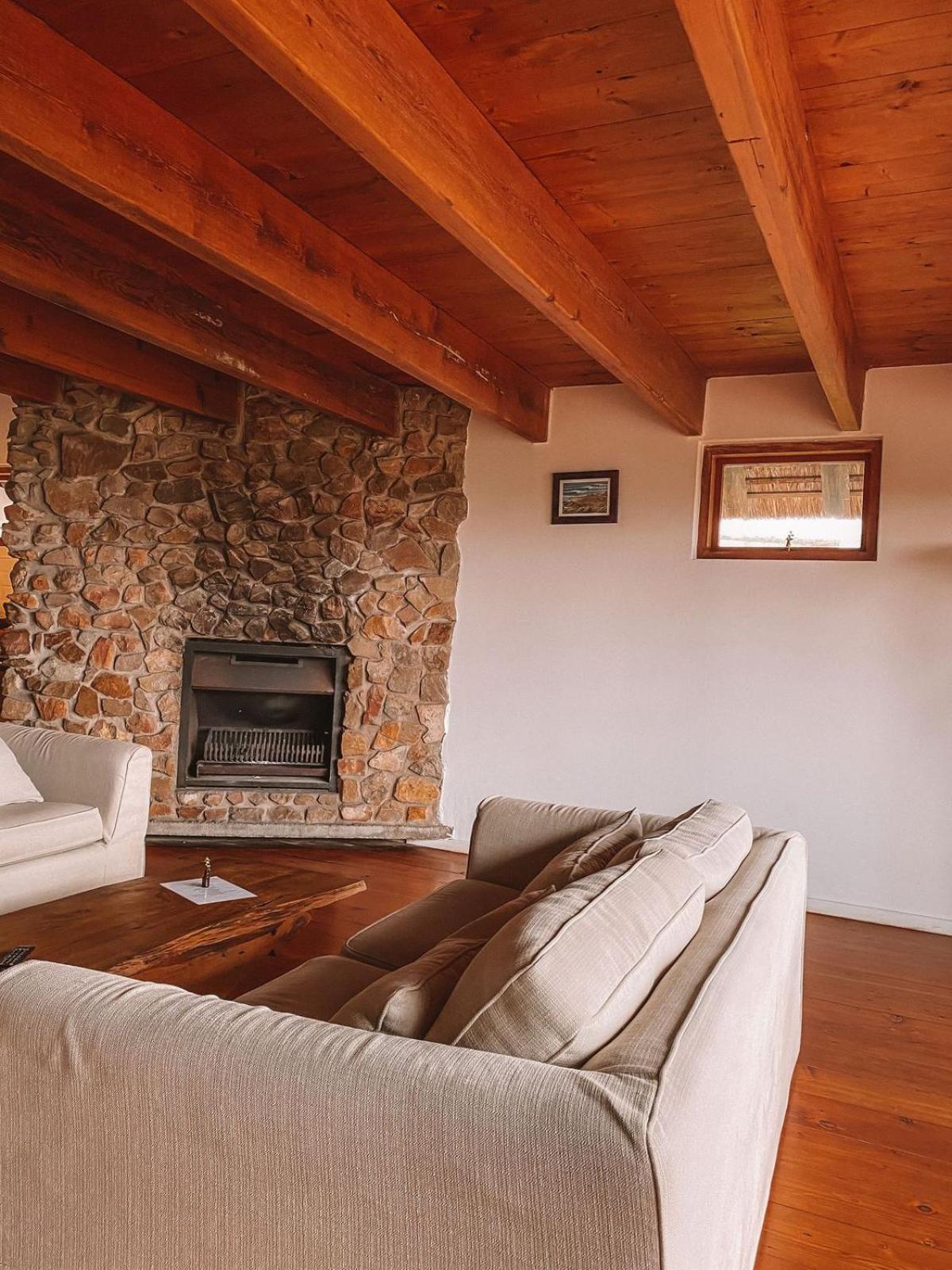 Two-Bedroom Apartment with Sea View photo 2