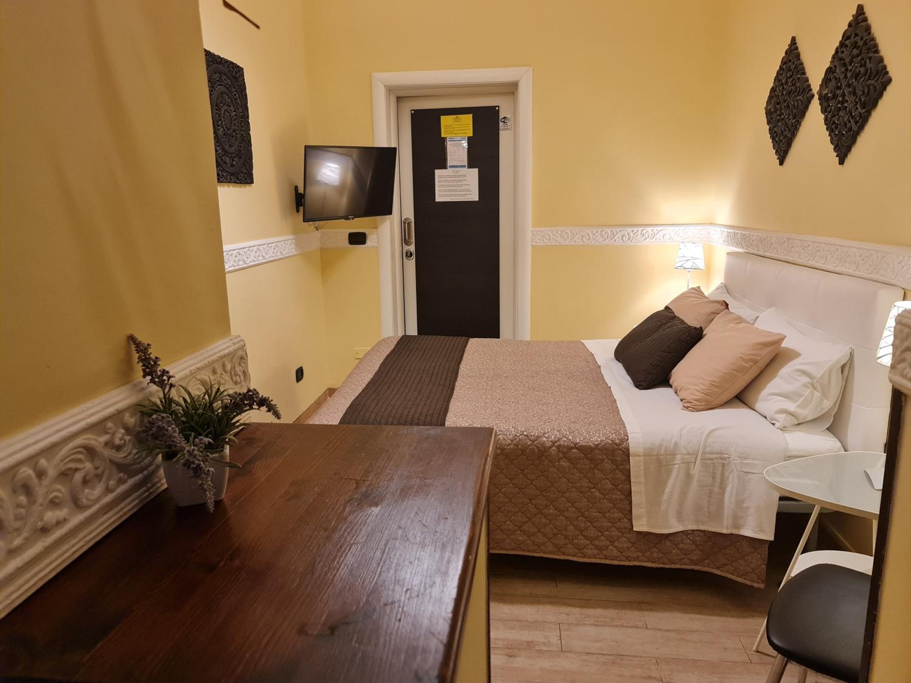 Deluxe Suite with Spa Bath