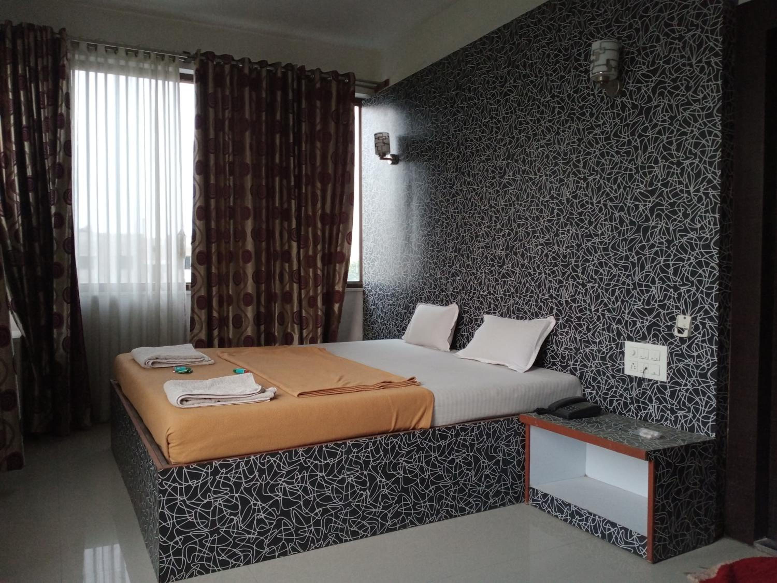 Deluxe Double Room - Photo 7