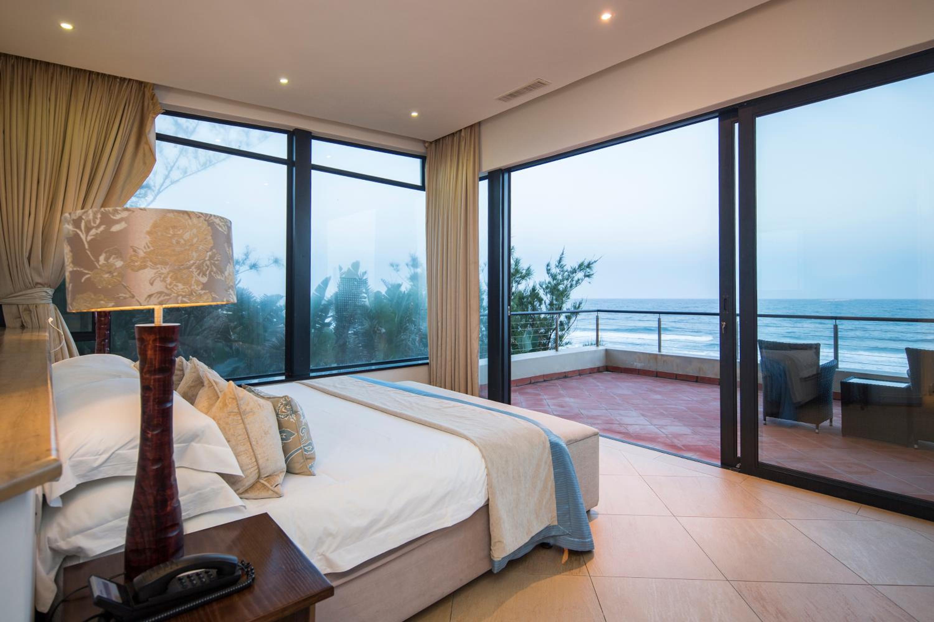 Deluxe Double Room with Sea View - Photo 1