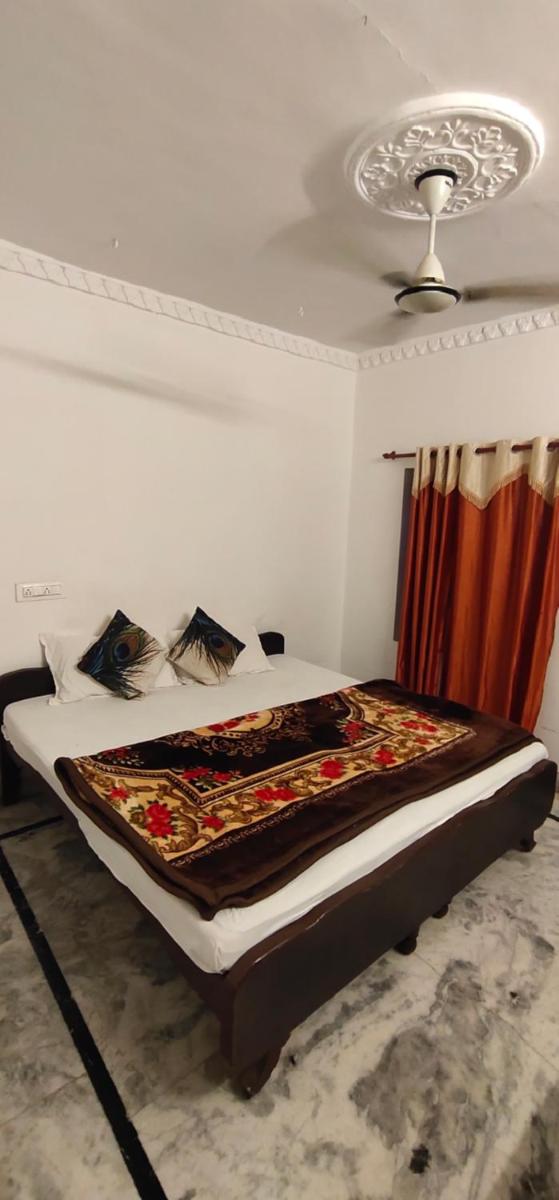 Basic Triple Room photo 2