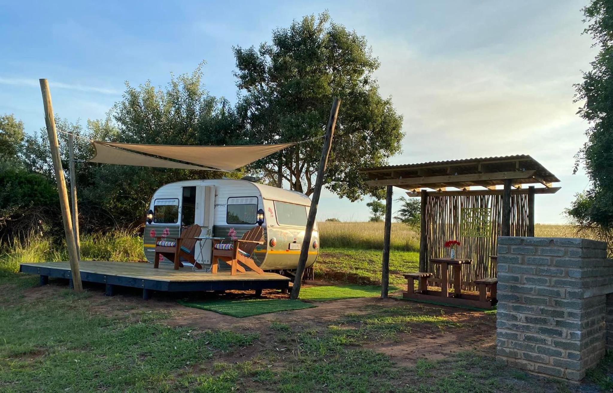 Standard Mobile Home  - Photo 5
