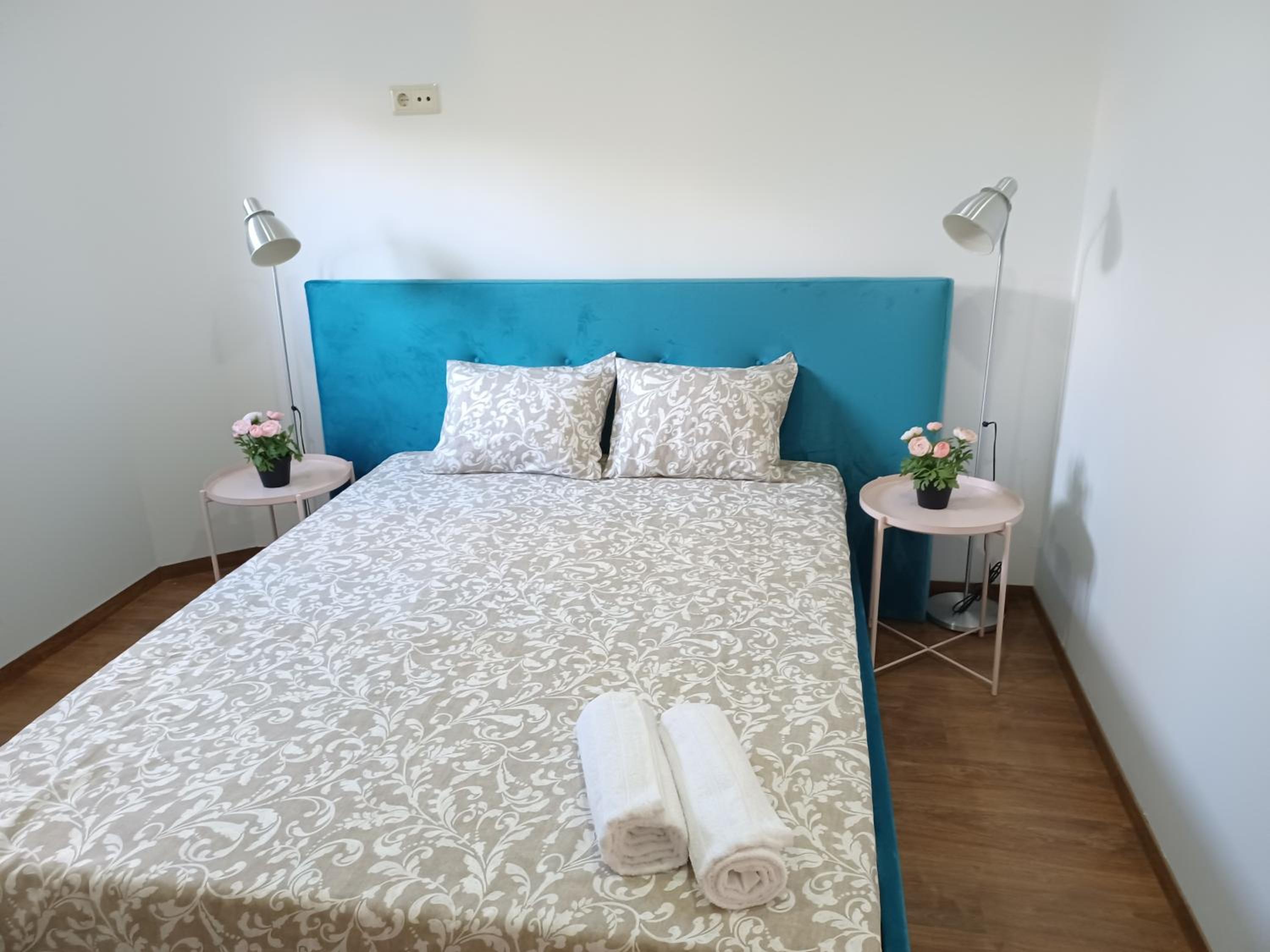 Two-Bedroom Apartment - Photo 12