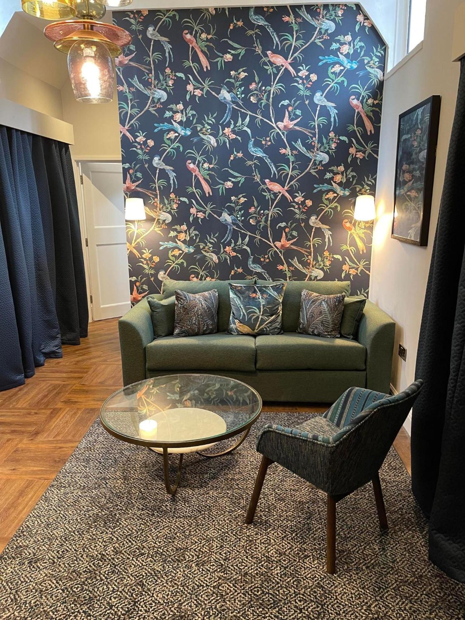 Suite - Photo 2