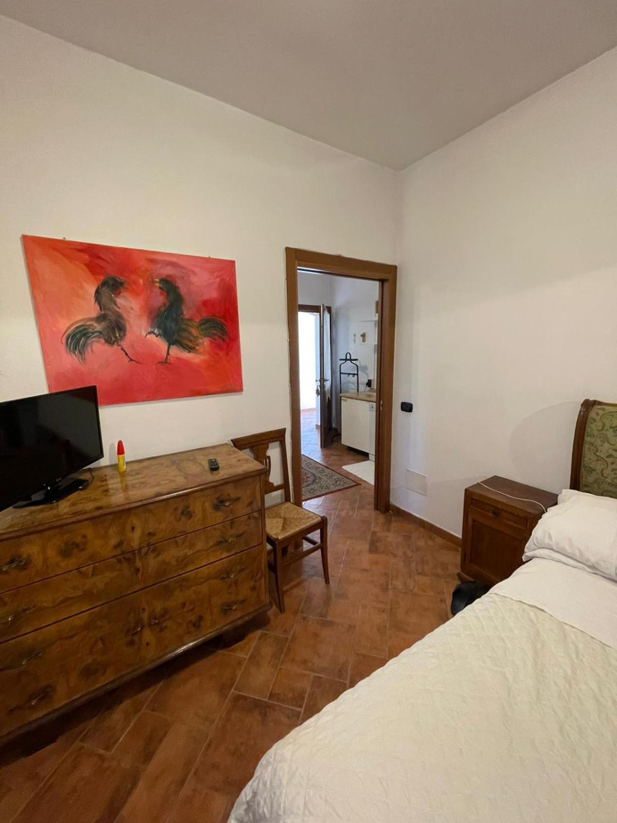 One-Bedroom Apartment - Photo 5