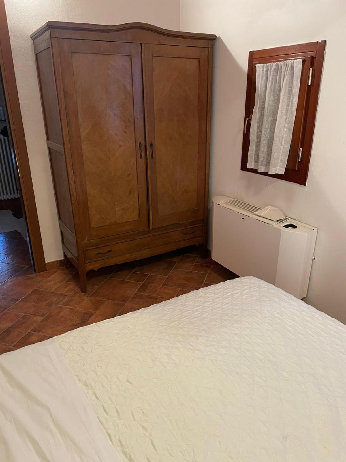 One-Bedroom Apartment - Photo 1