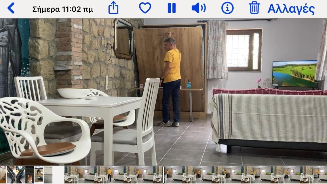 One-Bedroom House - Photo 13