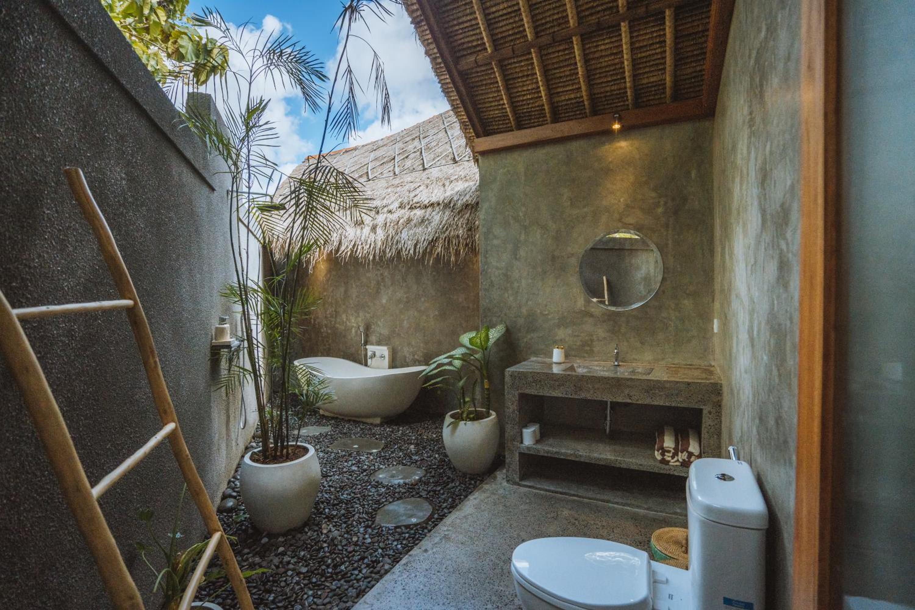 Double Room with Private Bathroom - Photo 10
