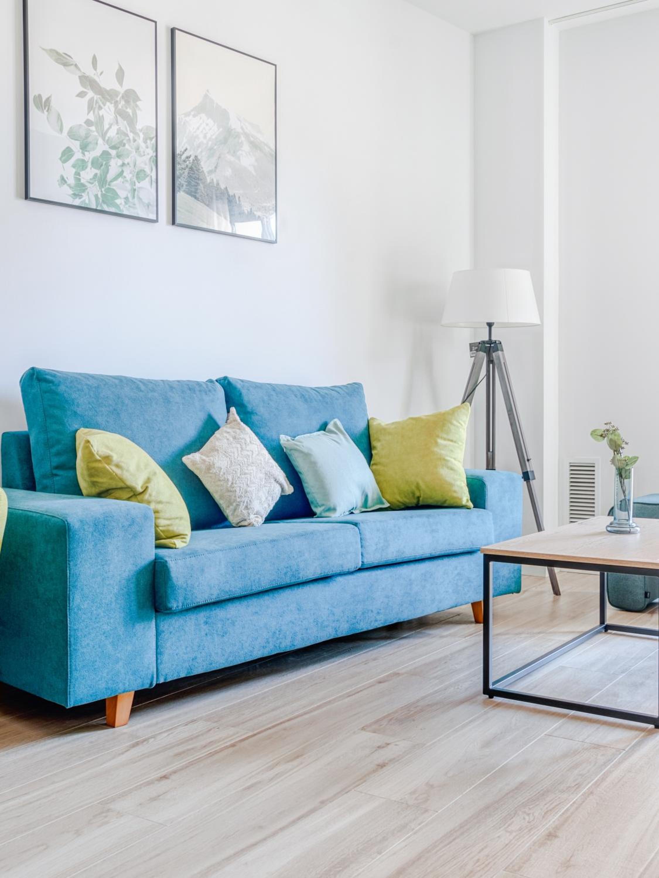 Apartamento de una habitación con balcón