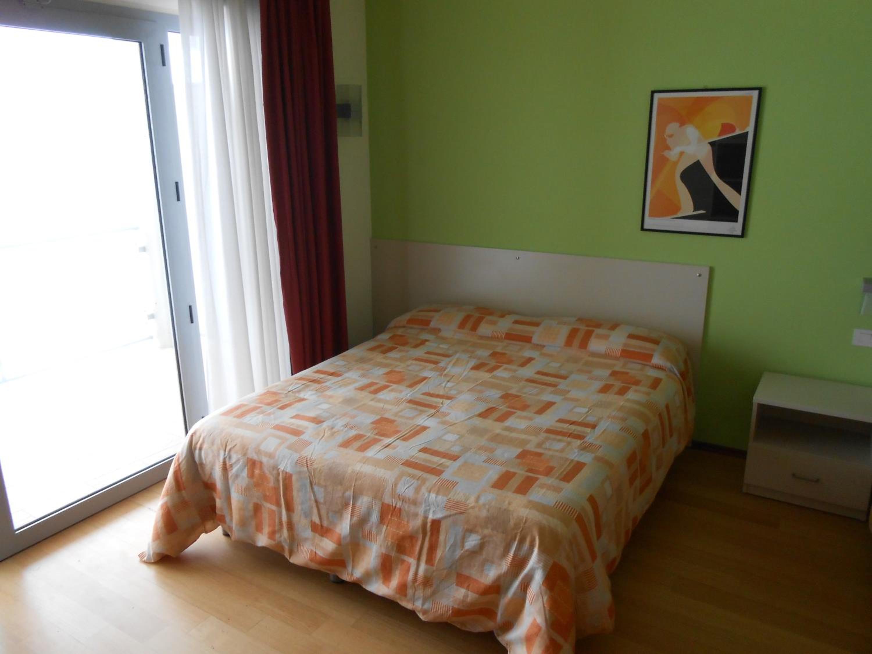 Double Room - Photo 6