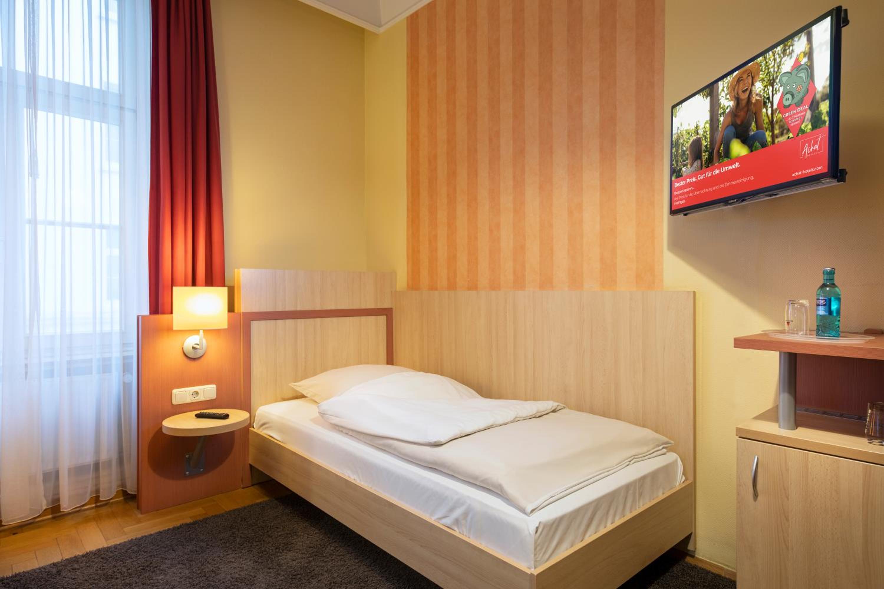 Economy Single Room photo 2