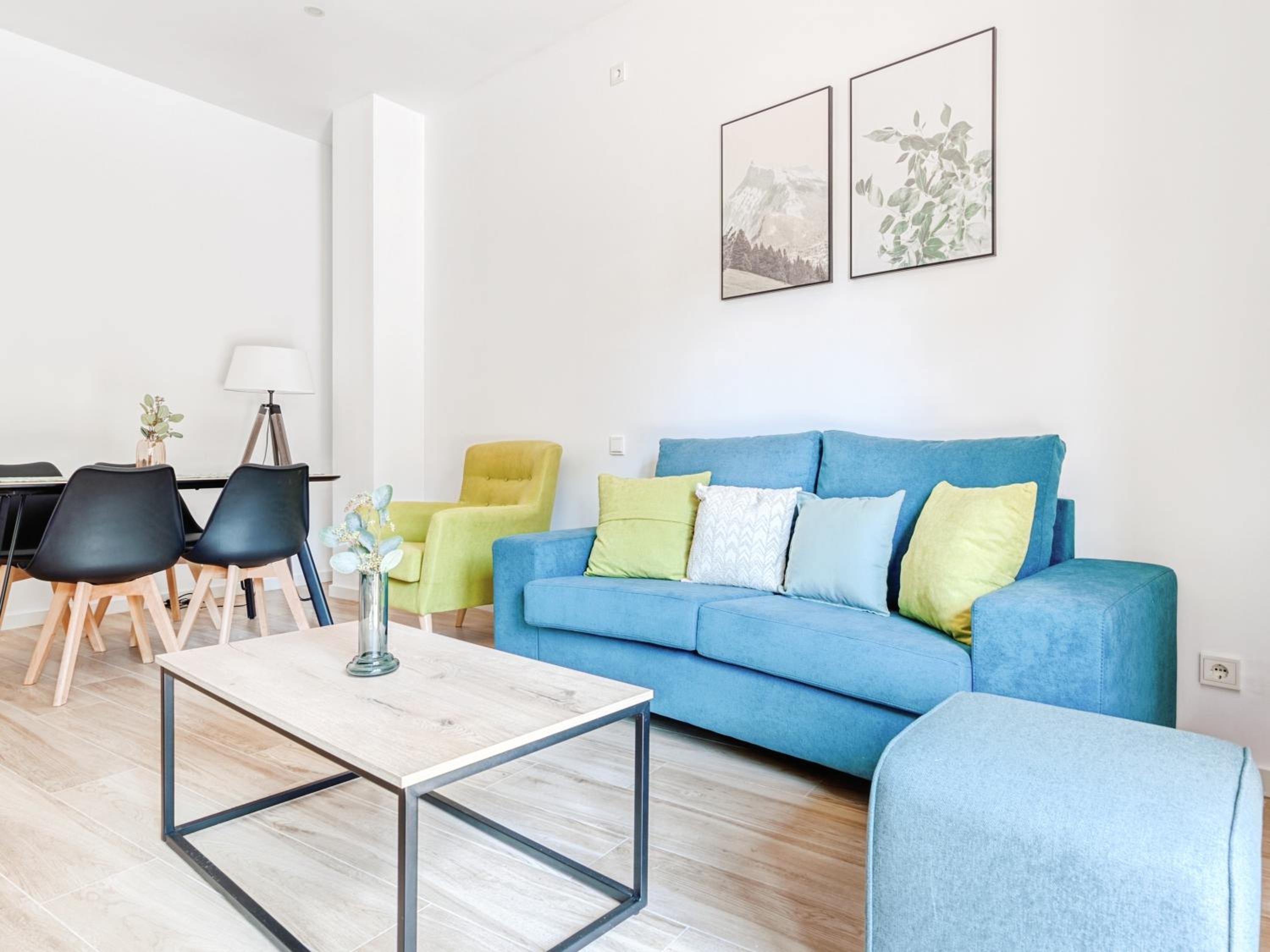 One-Bedroom Apartment with Terrace photo 2