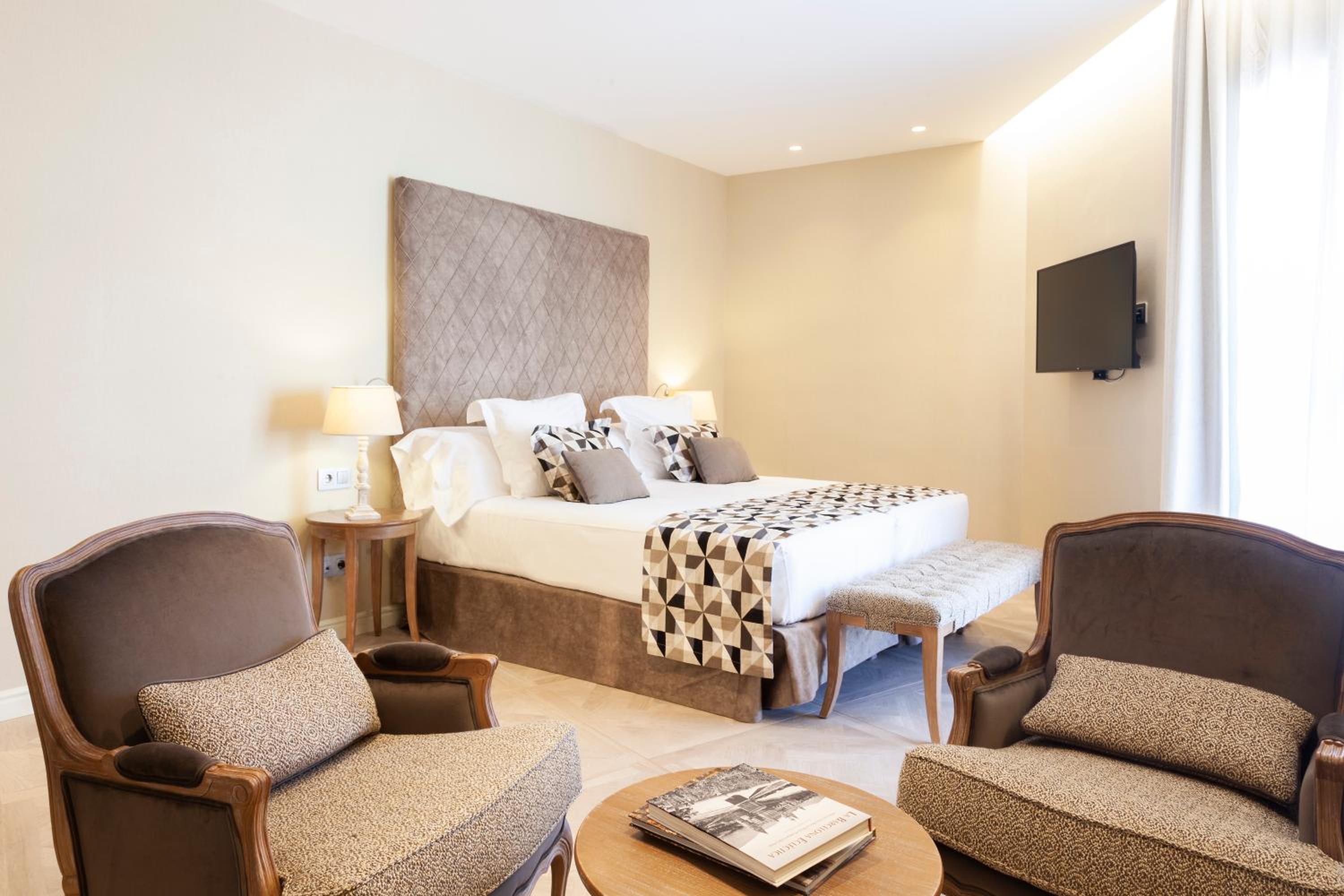 Family Suite thumbnail 6