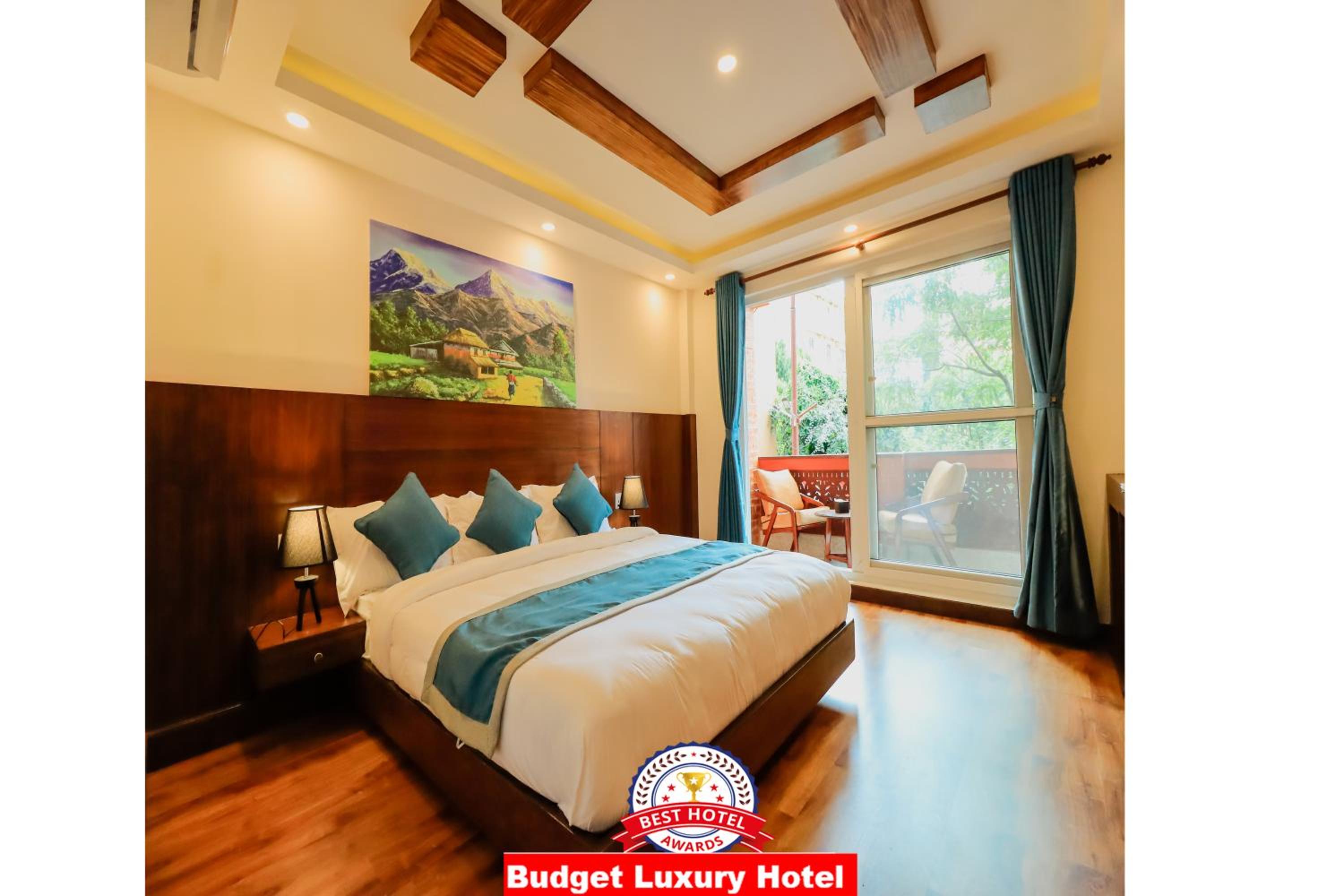 King Room with Private Balcony and Garden View - 10% off on Food & Beverage, 15% off on Laundry, Early check-in & Late check-out by 2 hours photo 1