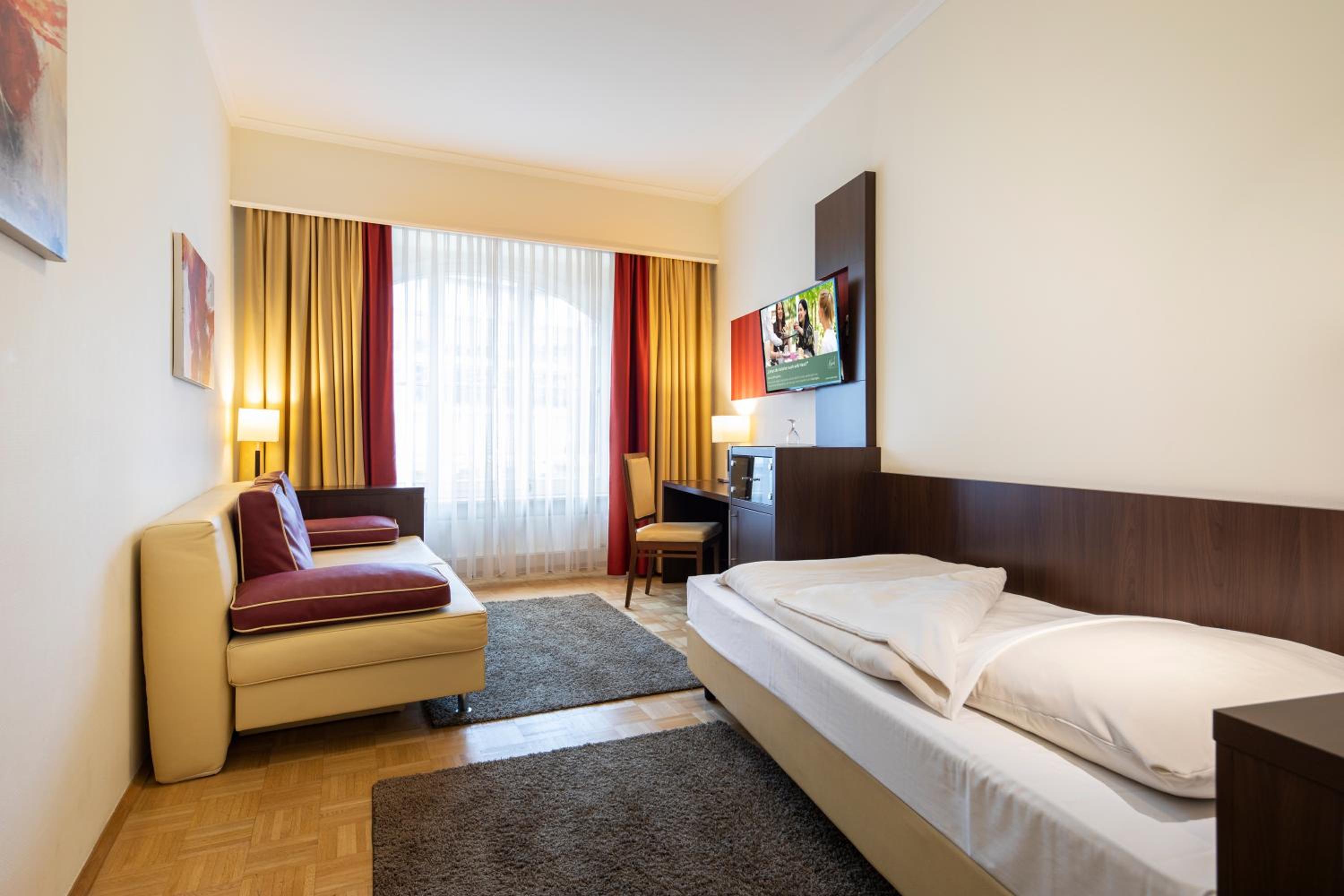 Business Single Room photo 3