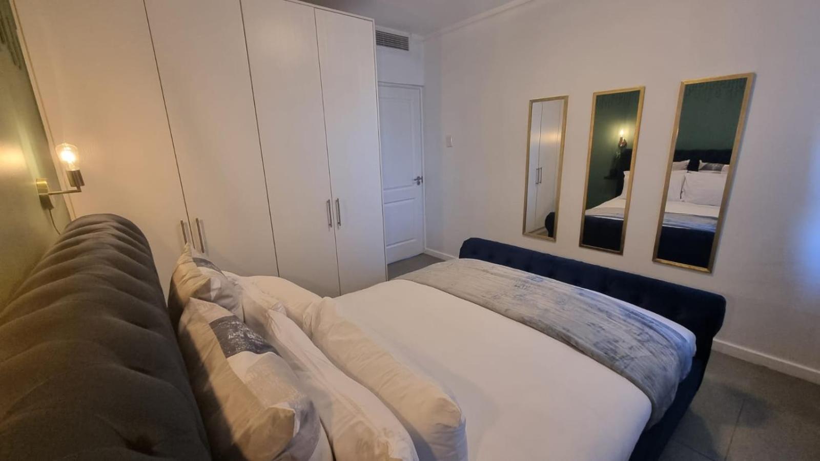 One-Bedroom Apartment - Photo 16