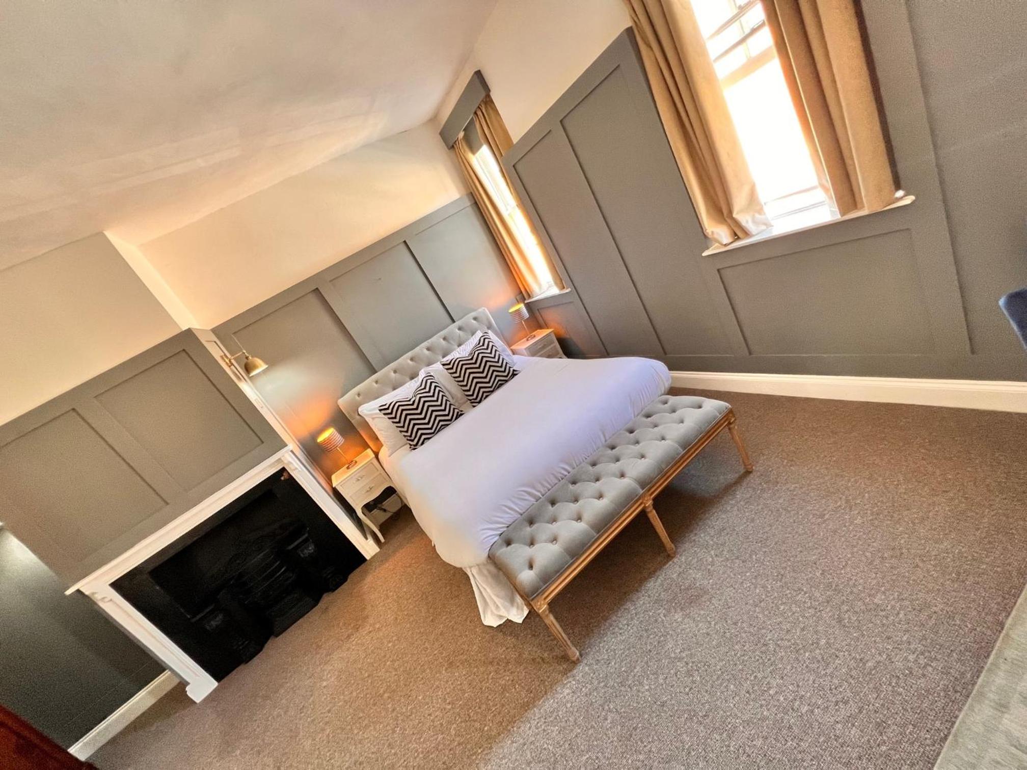 Superior King Room photo 1