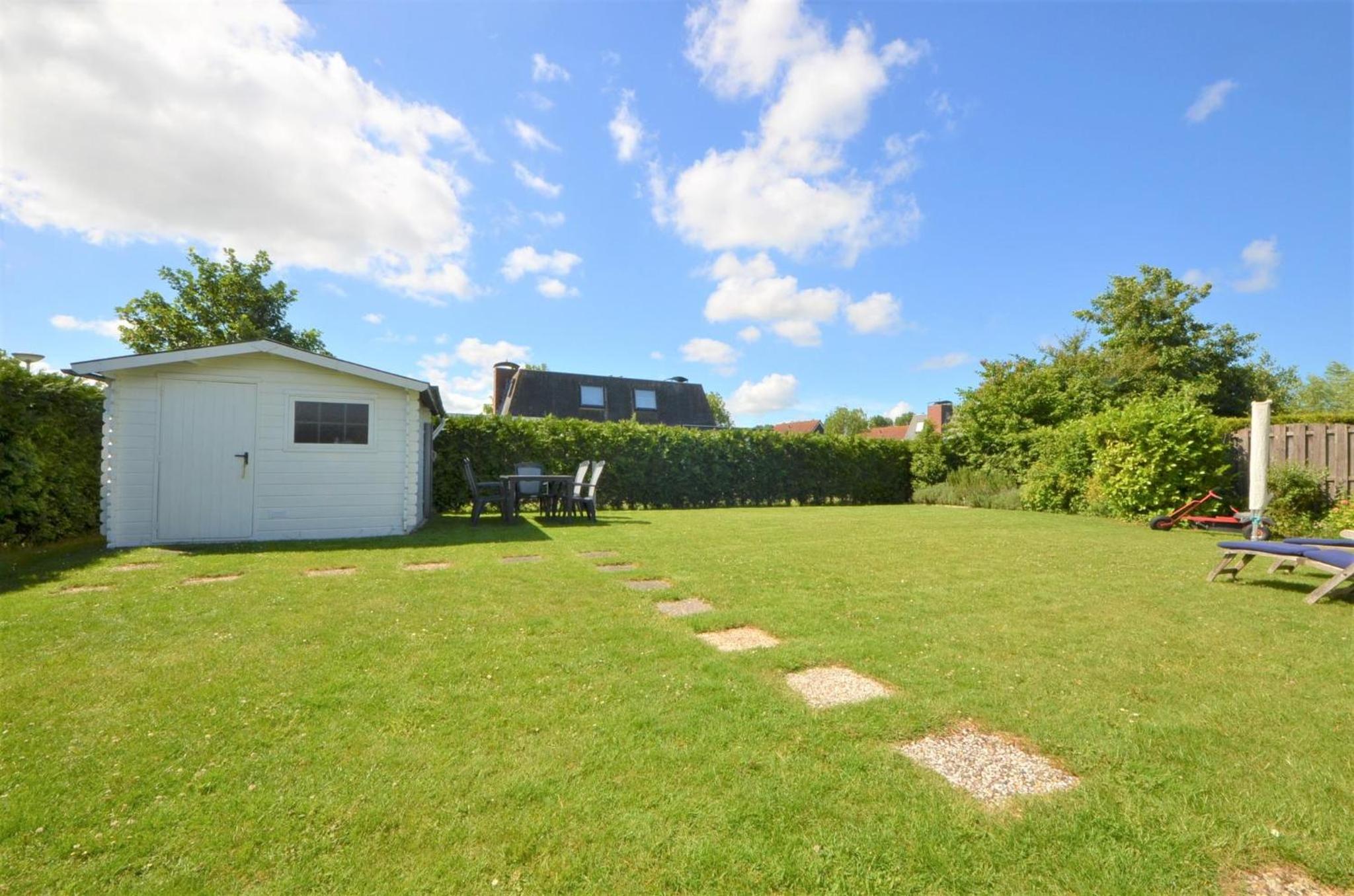 Three-Bedroom House photo 2