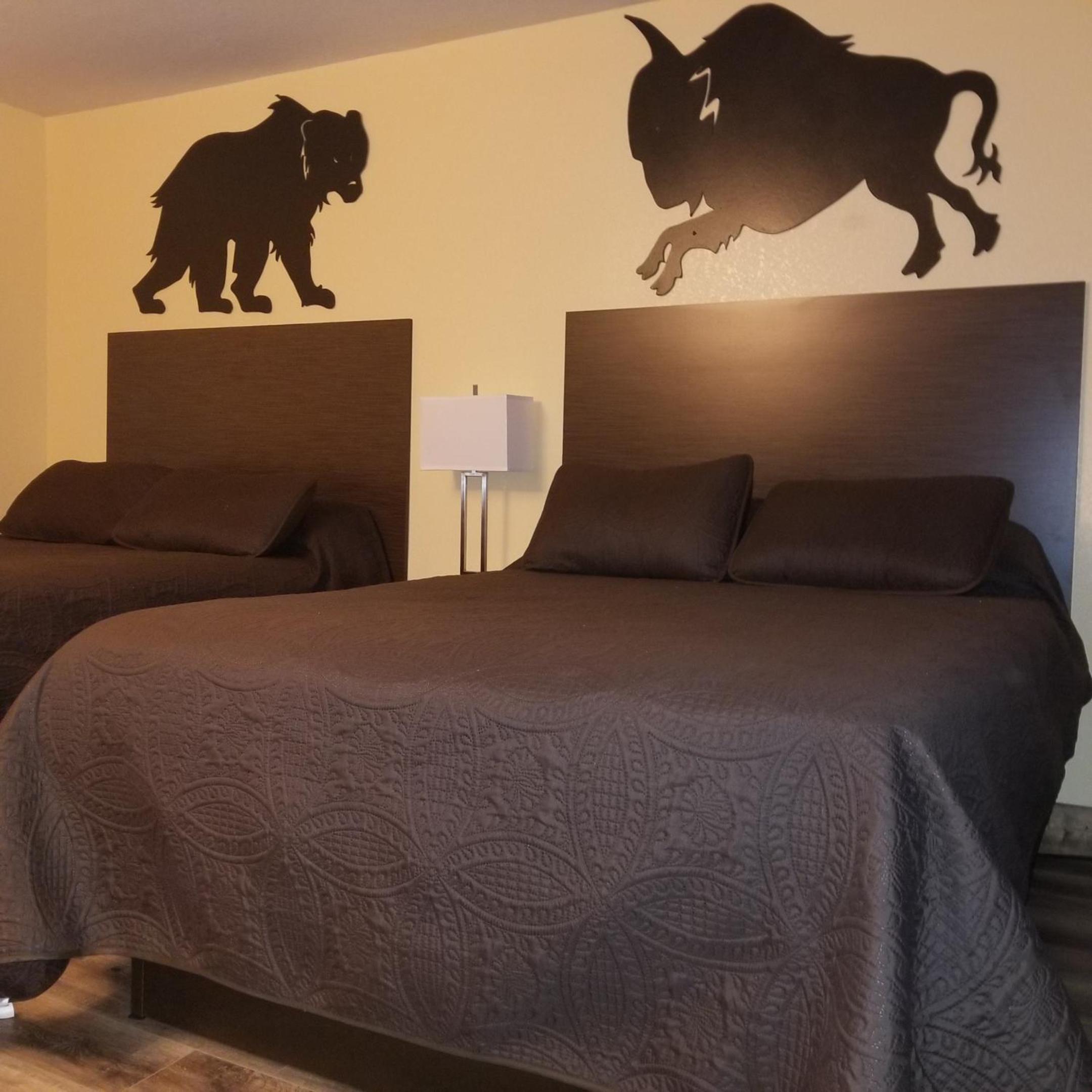 Queen Room with Two Queen Beds photo 3