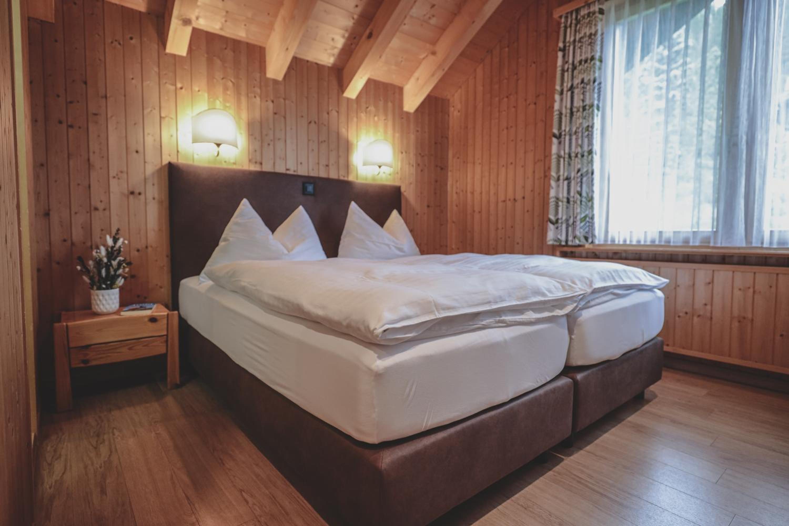 Standard Double Room - Photo 2