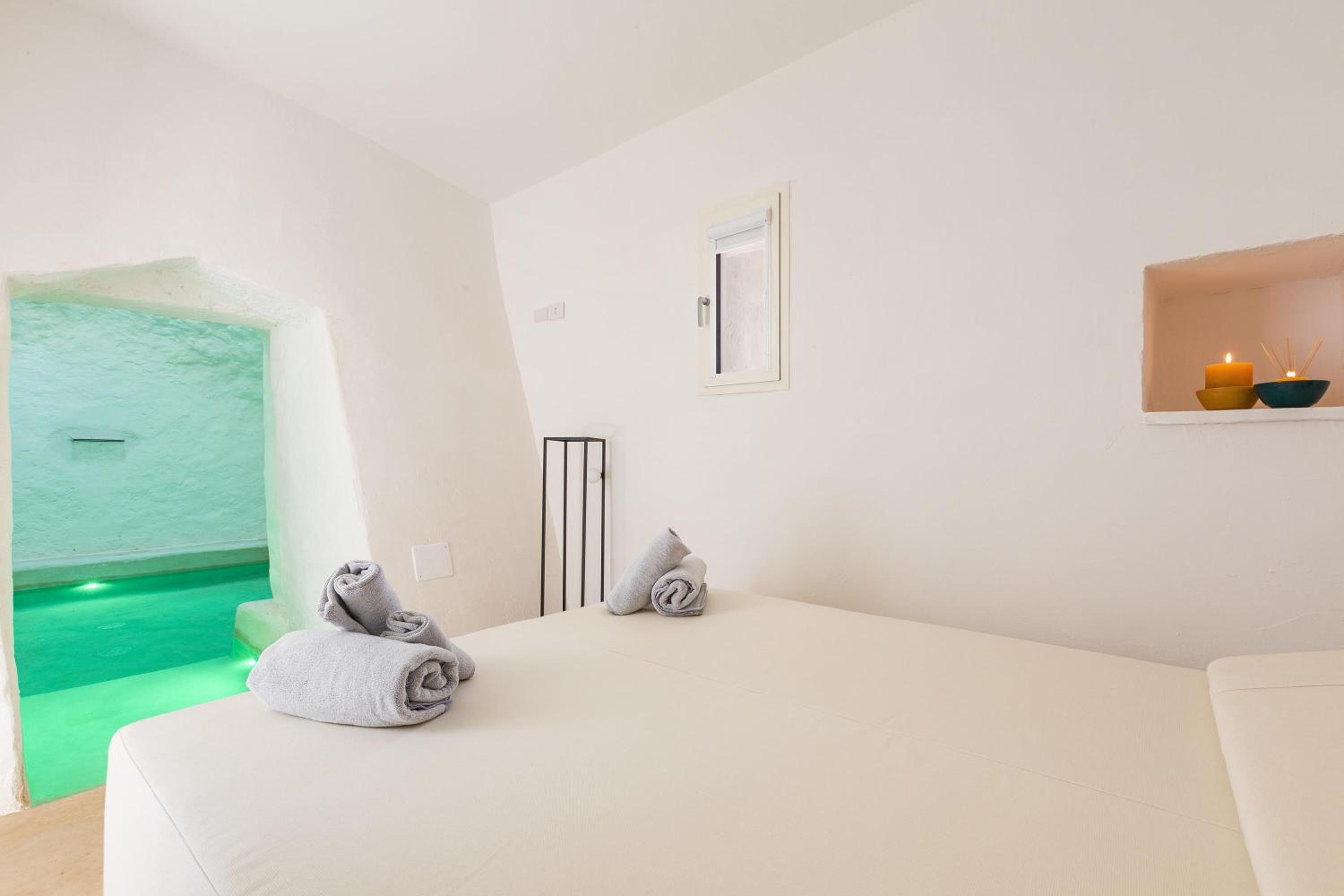 Suite with Private Pool