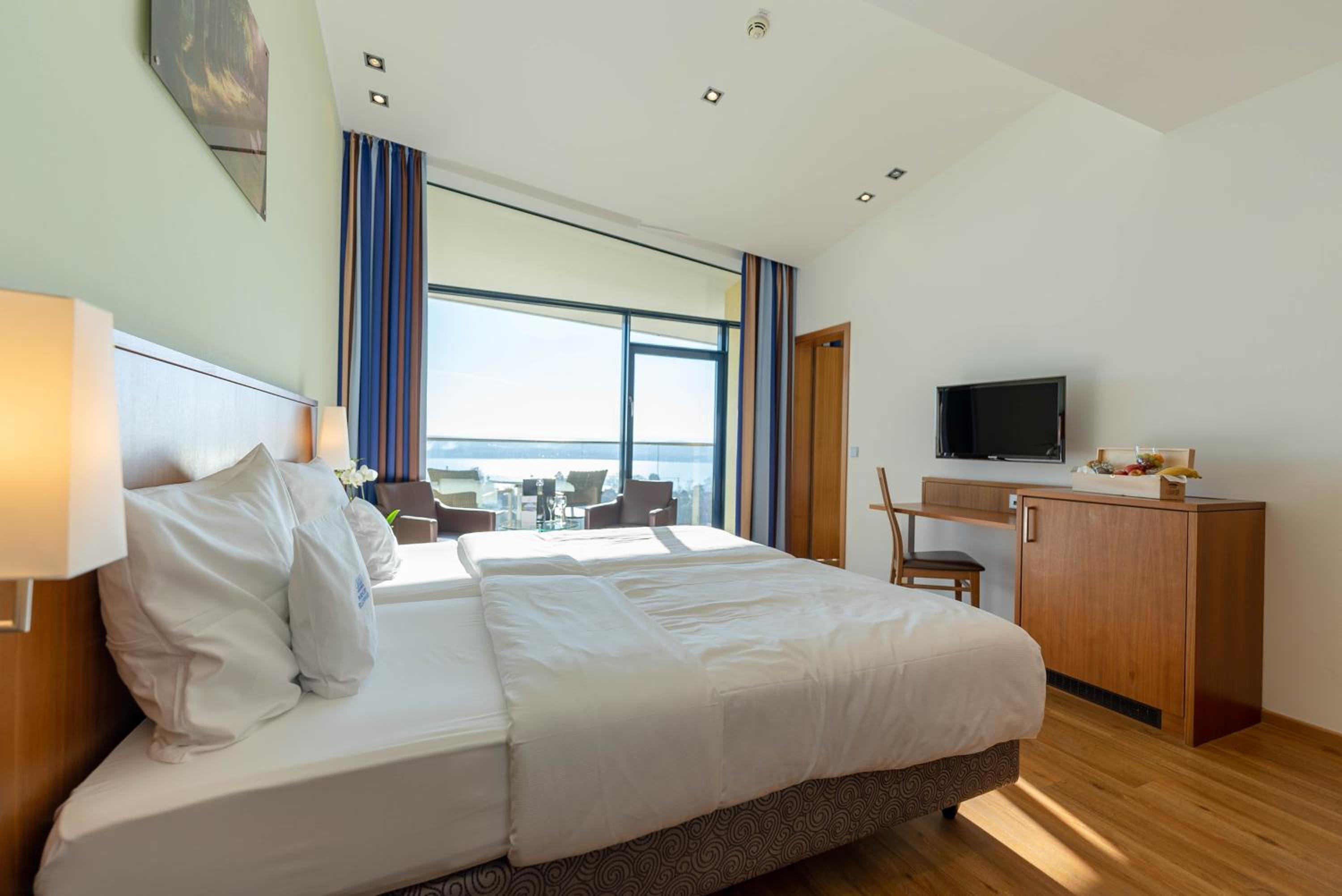 Business Double Room - Photo 6