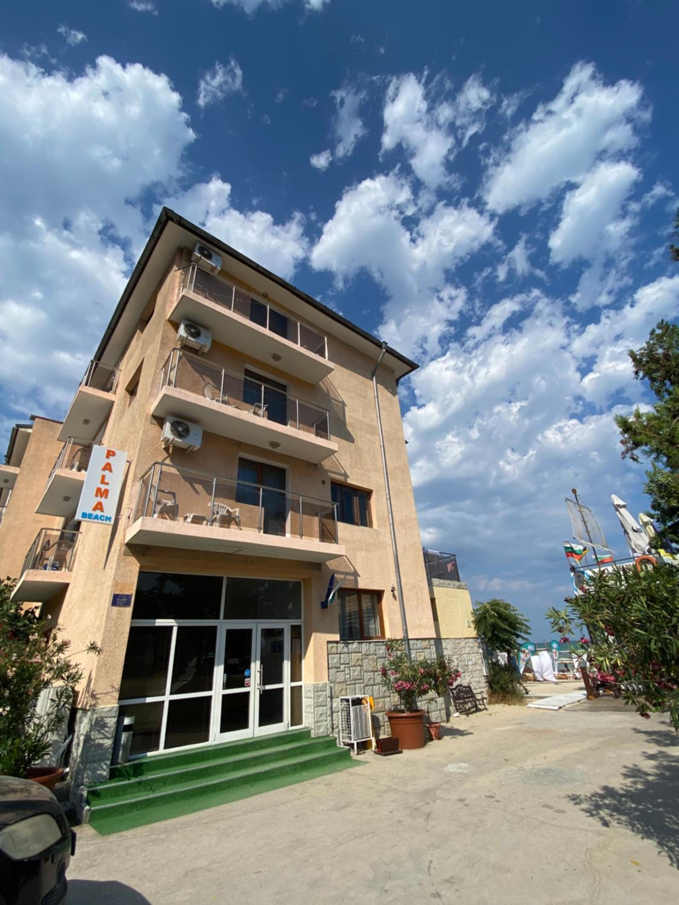 Double or Twin Room with Partial Sea View photo 3