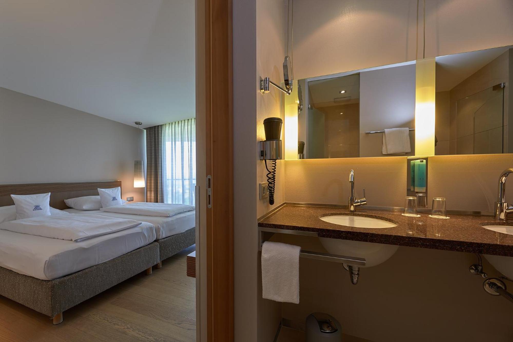 Lake Constance Suite - Photo 9